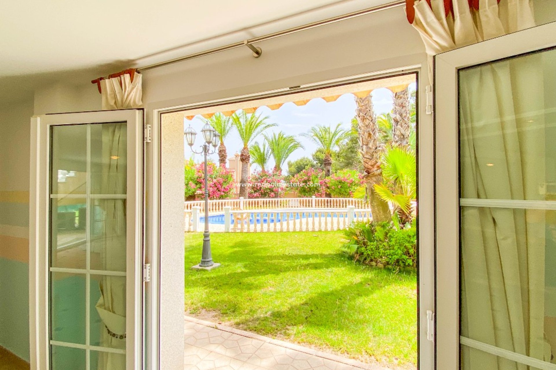 Resale - Detached Villa -
Orihuela Costa - Villamartín