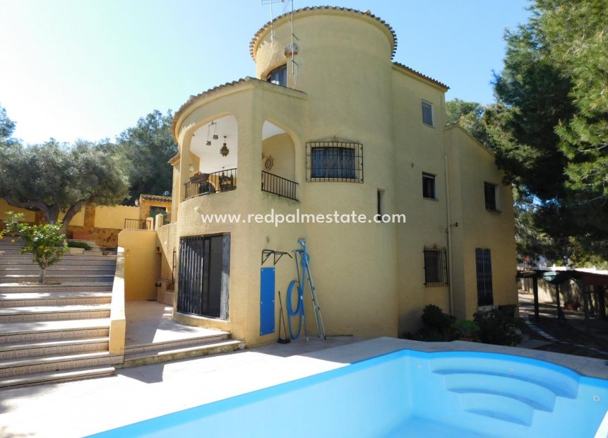 Resale - detached-villa -
Orihuela Costa - Villamartín