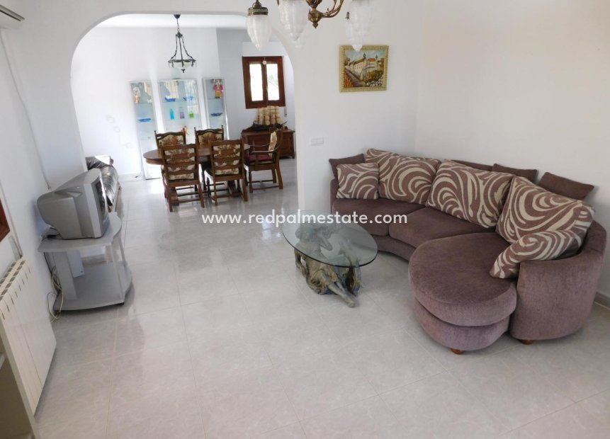 Resale - detached-villa -
Orihuela Costa - Villamartín