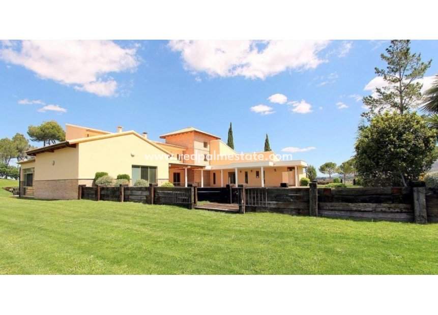 Resale - Detached Villa -
Penàguila