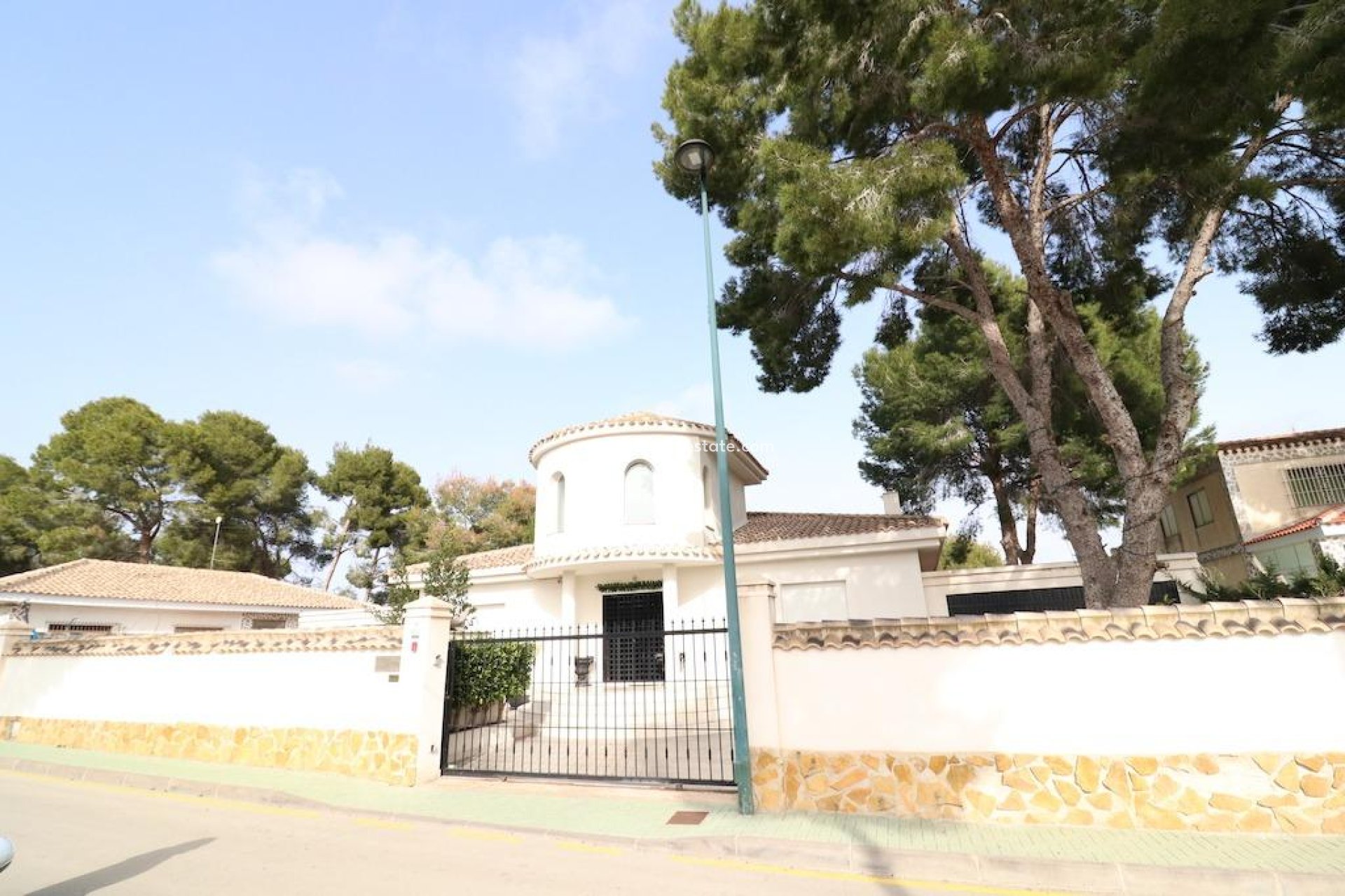 Resale - Detached Villa -
Pilar de la Horadada - Pinar de Campoverde