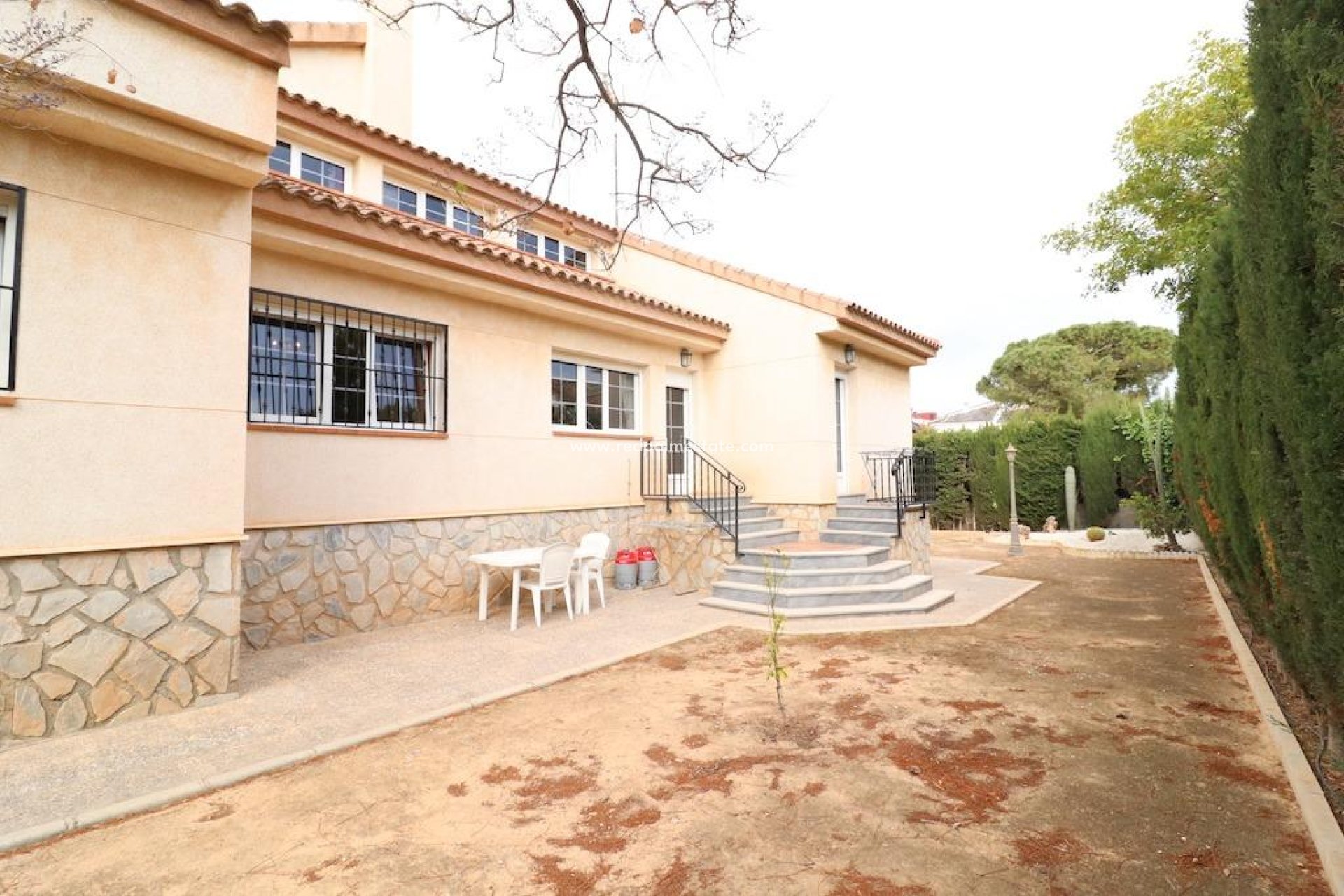 Resale - Detached Villa -
Pilar de la Horadada - Riomar