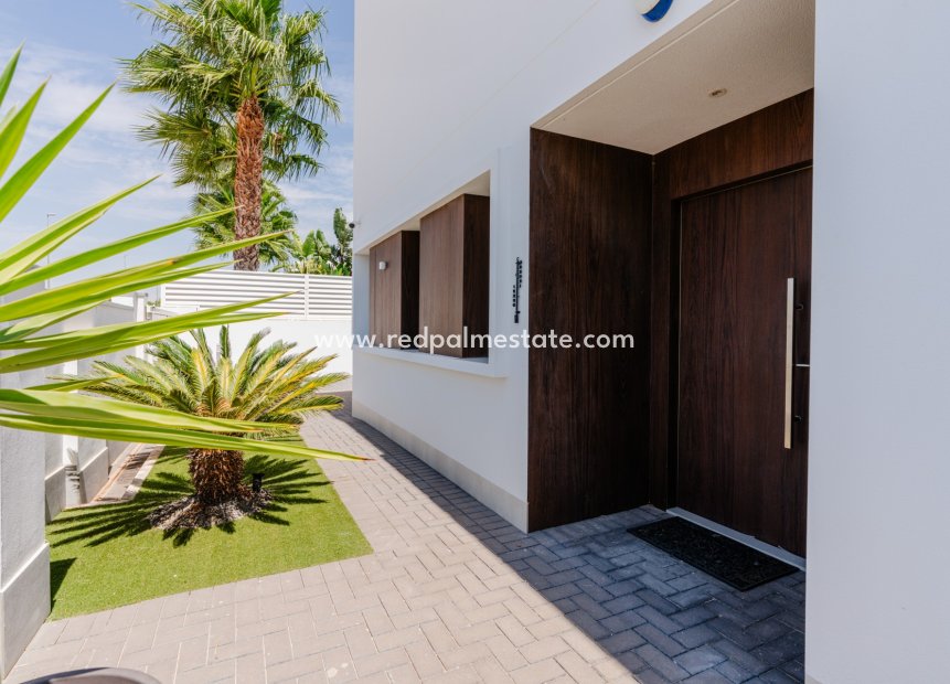 Resale - Detached Villa -
San Fulgencio - La Marina