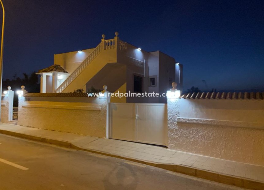 Resale - Detached Villa -
San Miguel de Salinas - Inland