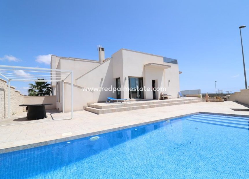 Resale - Detached Villa -
San Miguel de Salinas - Urbanizaciones