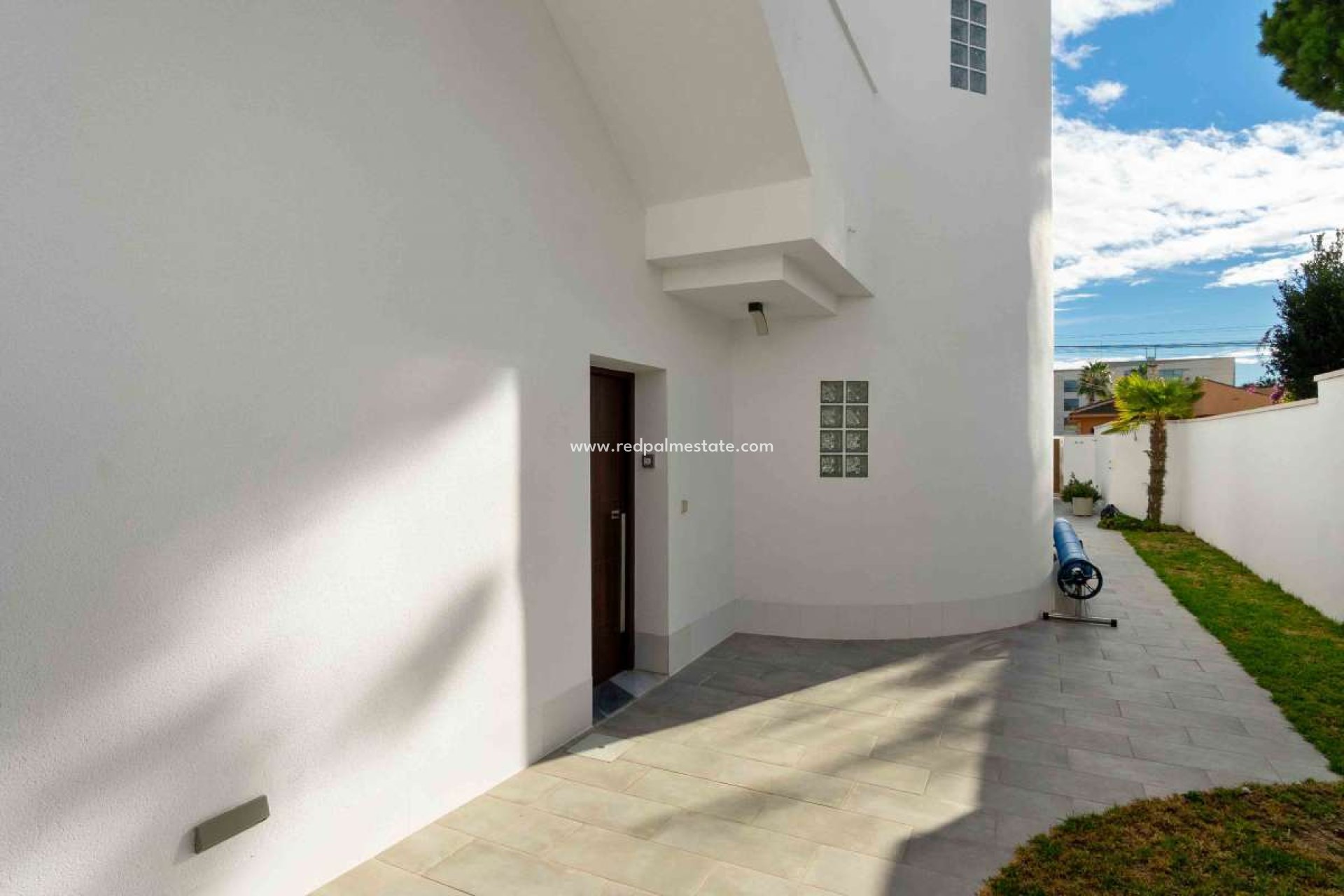 Resale - Detached Villa -
Torrevieja - Costa Blanca