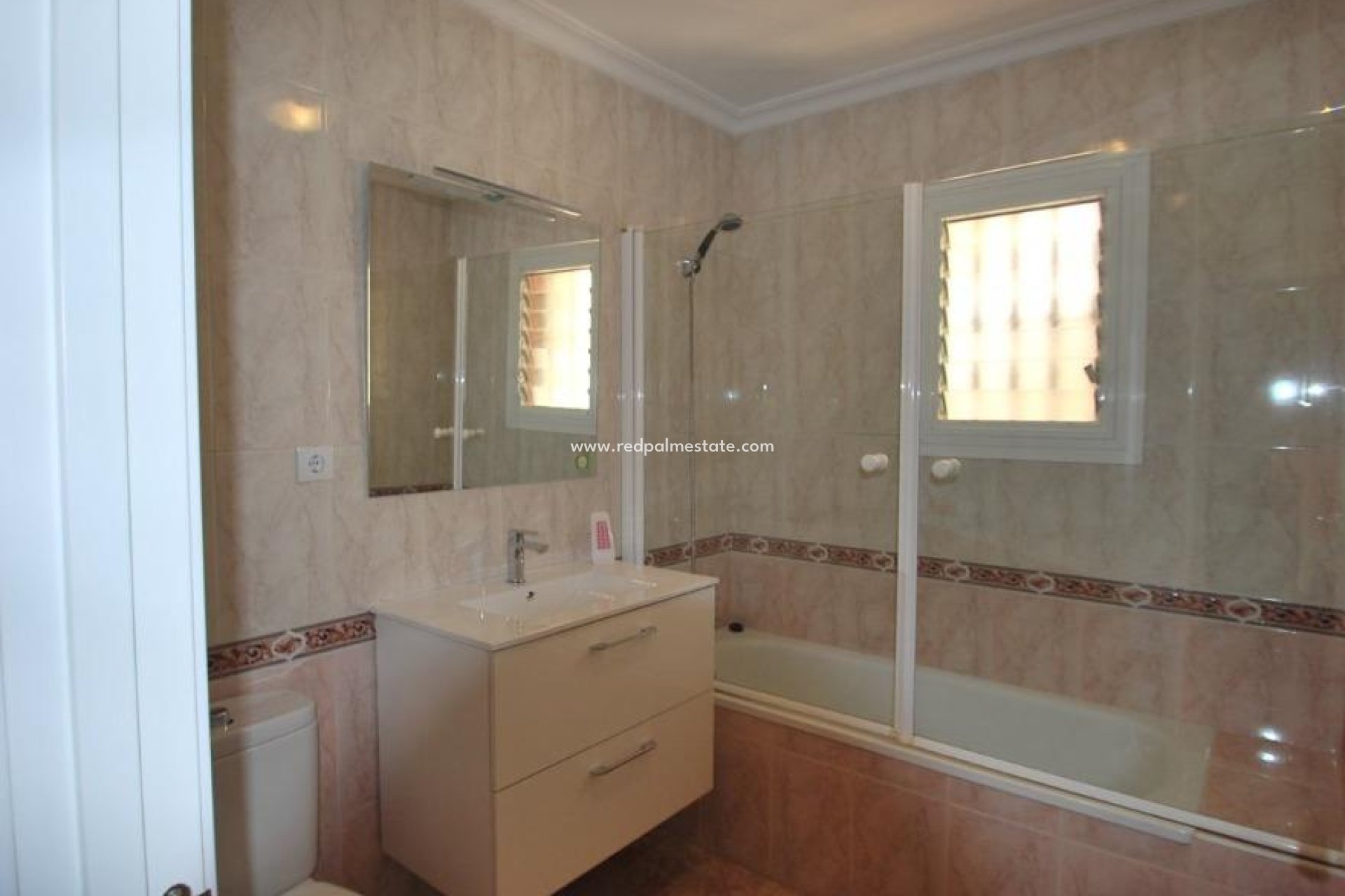 Resale - Detached Villa -
Torrevieja - La Siesta - El Salado - Torreta