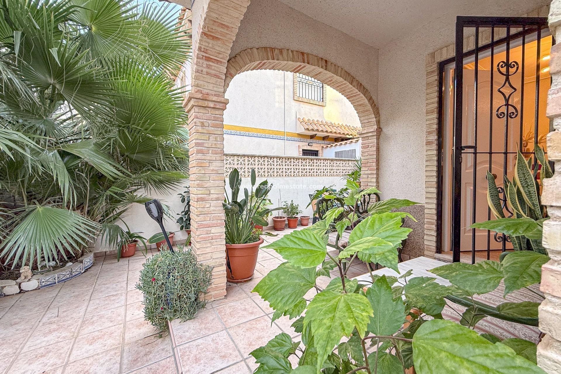 Resale - Detached Villa -
Torrevieja - Las calas