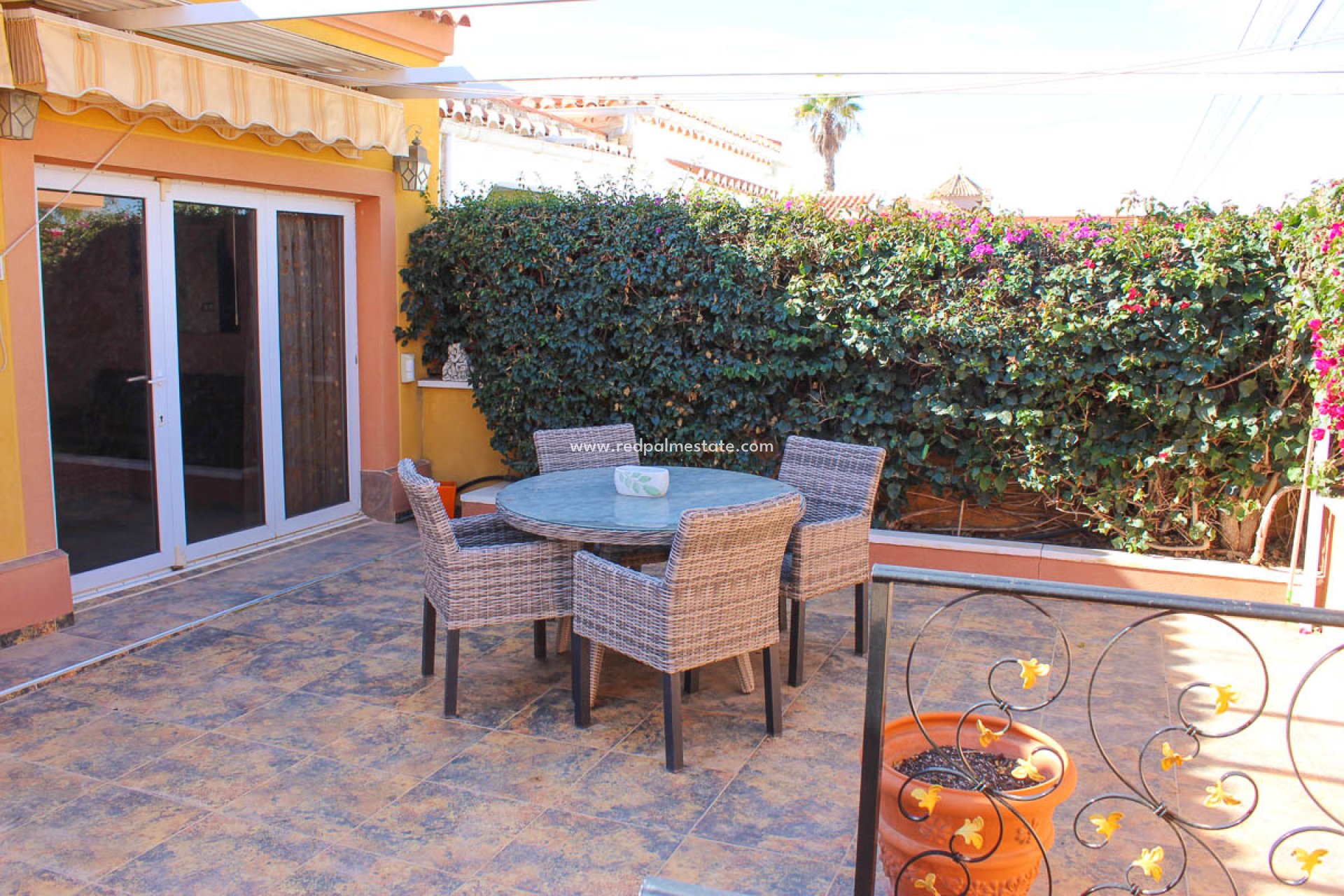 Resale - Detached Villa -
Torrevieja