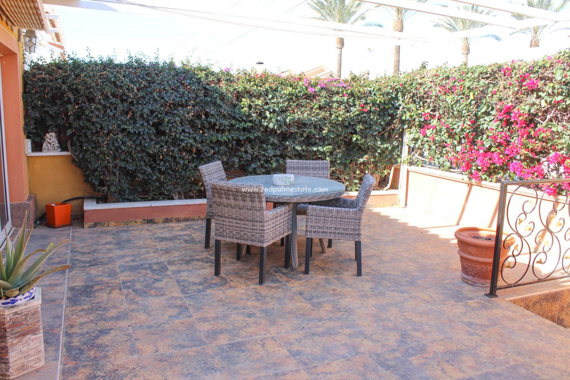 Resale - Detached Villa -
Torrevieja