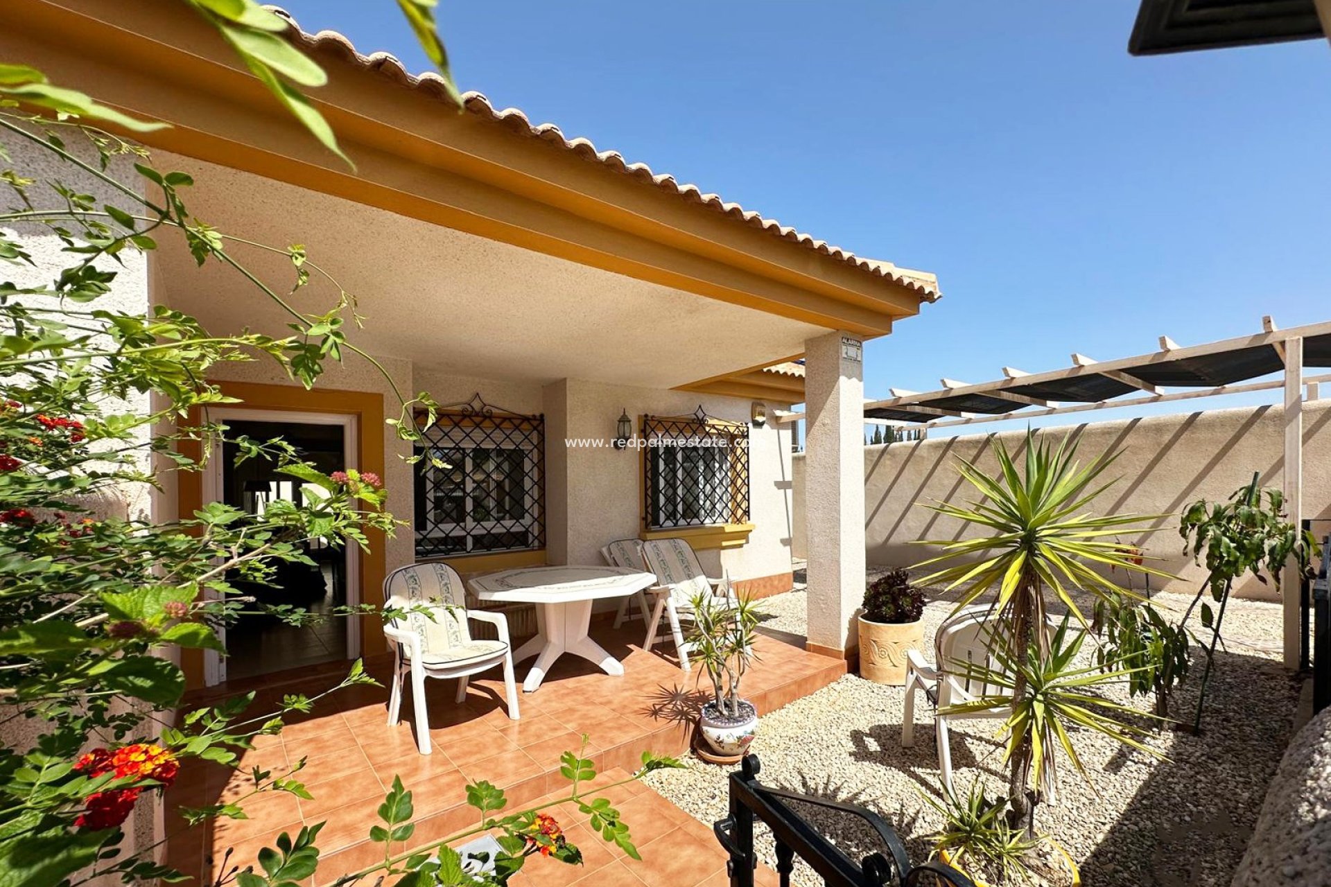 Resale - Duplex -
Los Montesinos - Costa Blanca