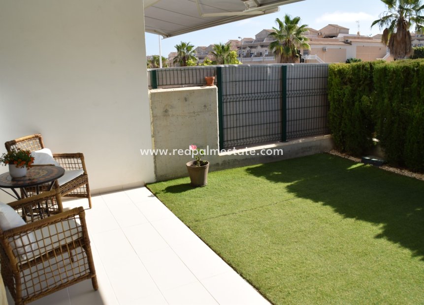 Resale - Duplex -
Orihuela Costa