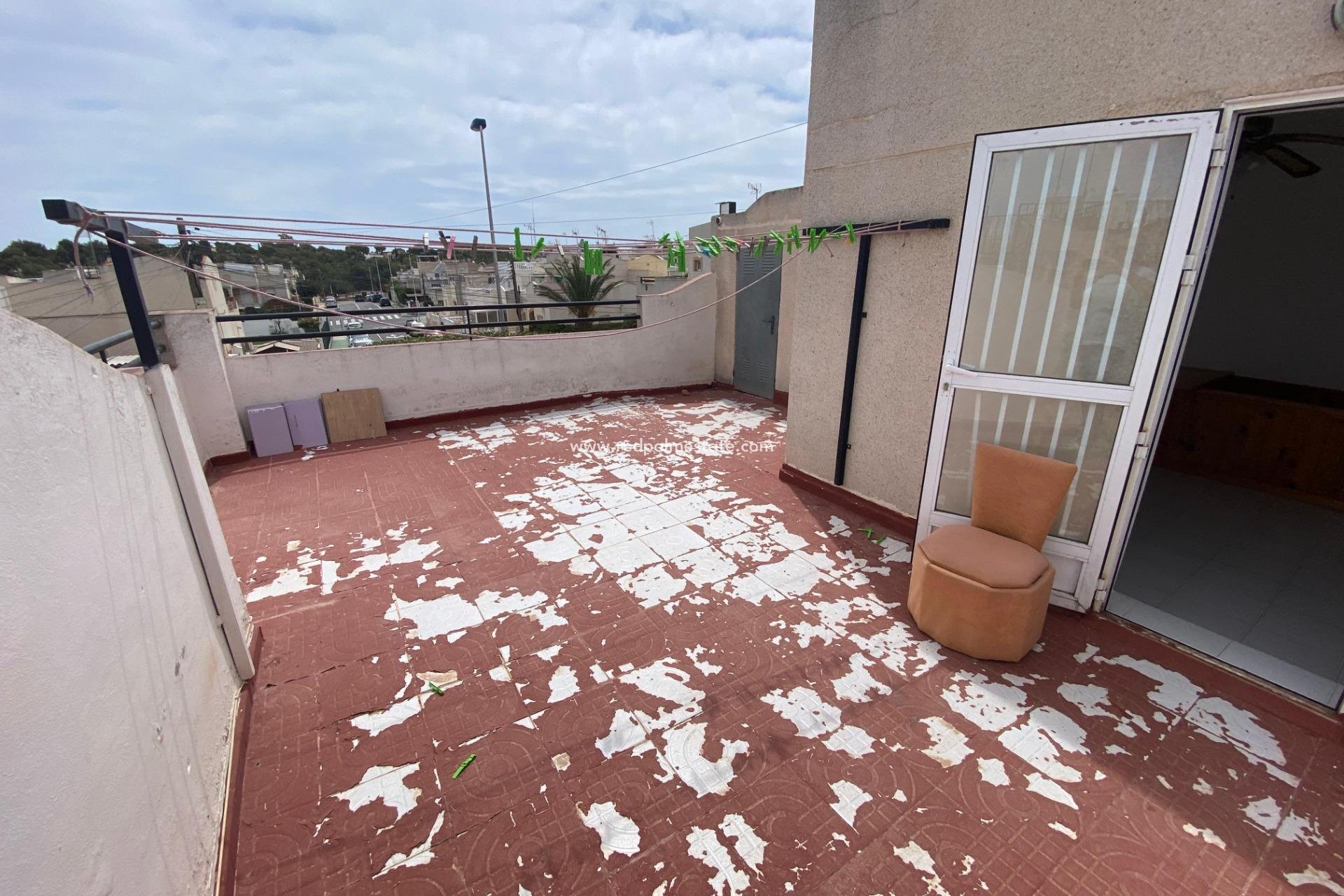 Resale - Duplex -
Torrevieja - Lago jardin