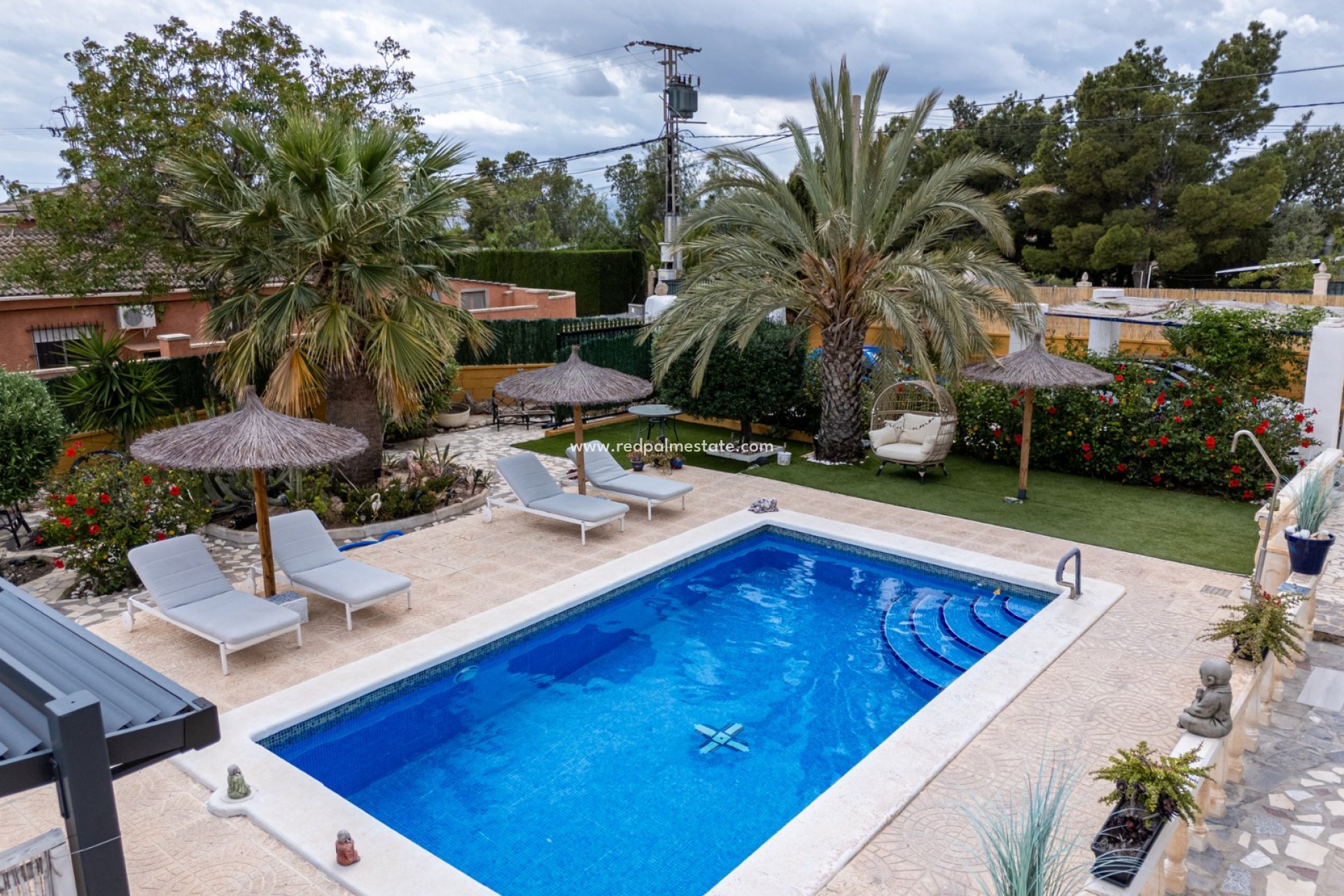 Resale - Finca / Country Property -
Albatera - Inland