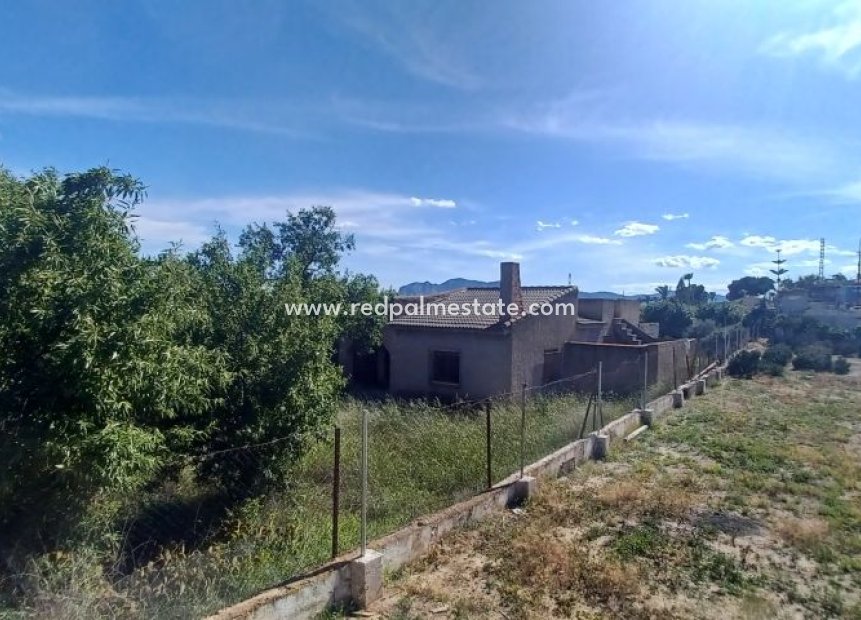 Resale - Finca / Country Property -
Albatera - Inland