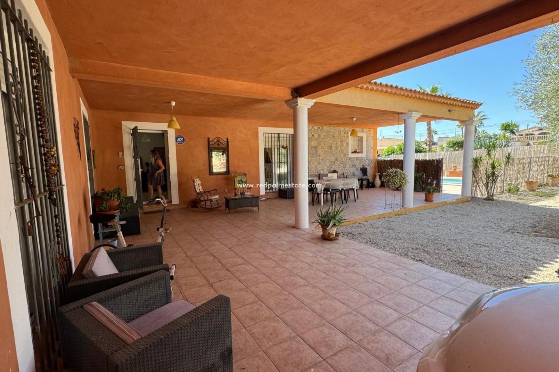 Resale - Finca / Country Property -
Albatera - Inland