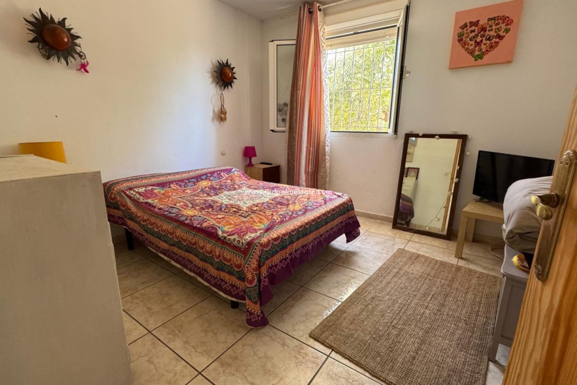 Resale - Finca / Country Property -
Albatera - Inland