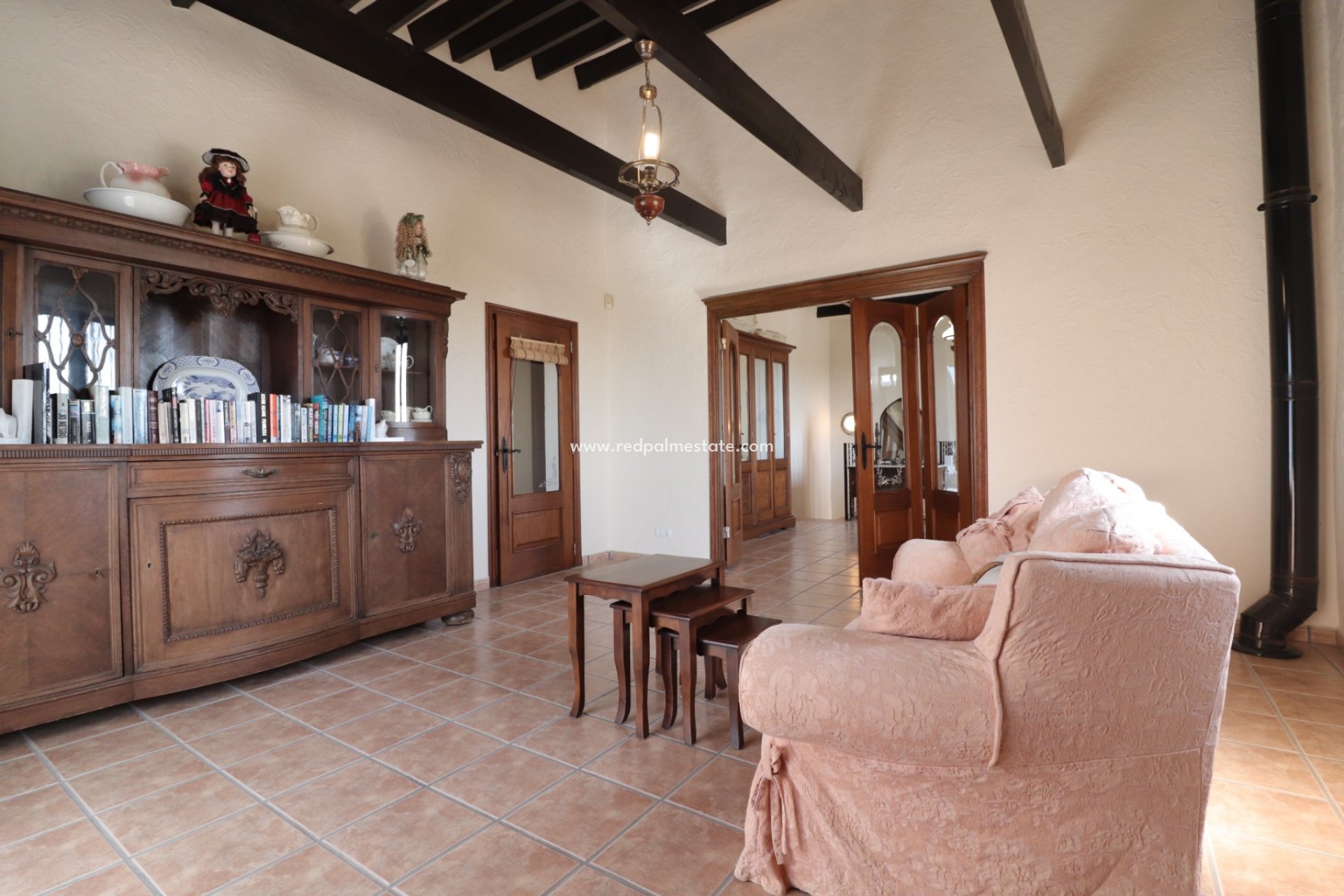 Resale - Finca / Country Property -
Albatera