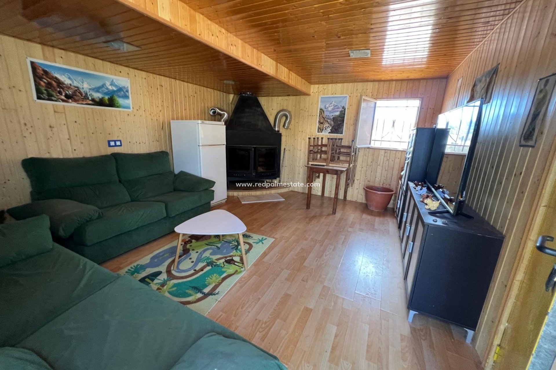 Resale - Finca / Country Property -
Algueña - Inland