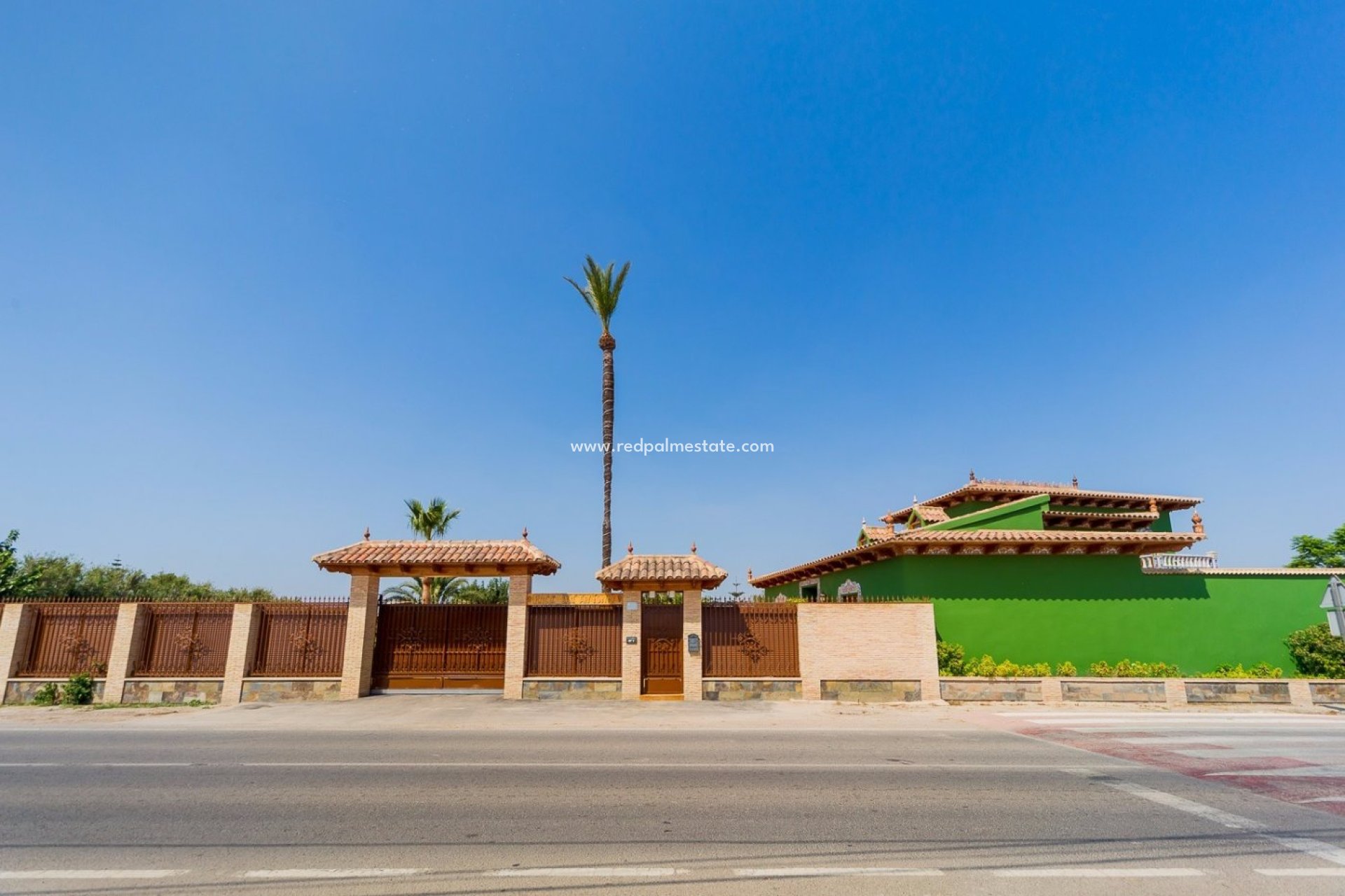 Resale - Finca / Country Property -
Almoradí - Camino De Catral