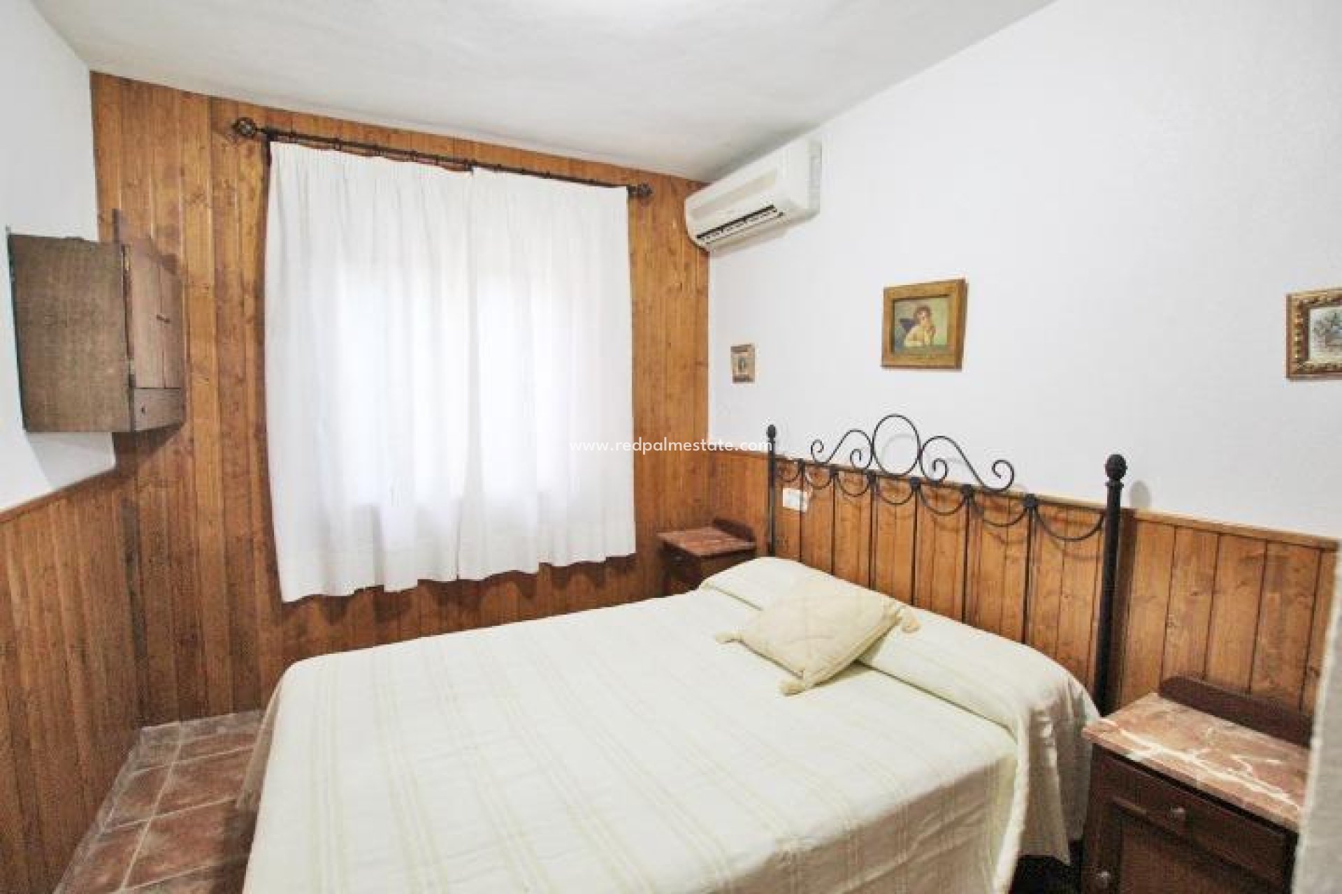 Resale - Finca / Country Property -
Almoradí - Comunidad Valenciana
