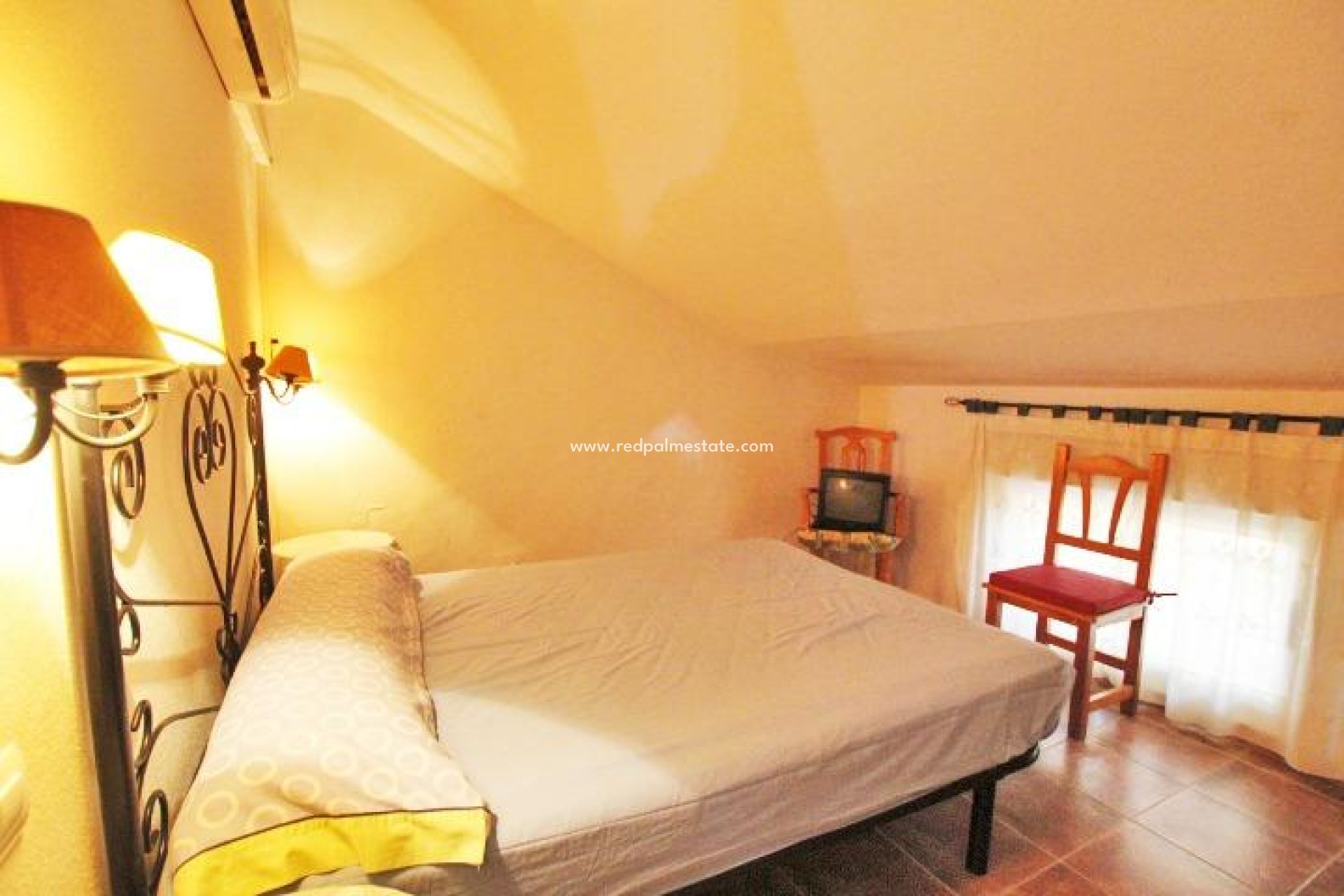 Resale - Finca / Country Property -
Almoradí - Comunidad Valenciana