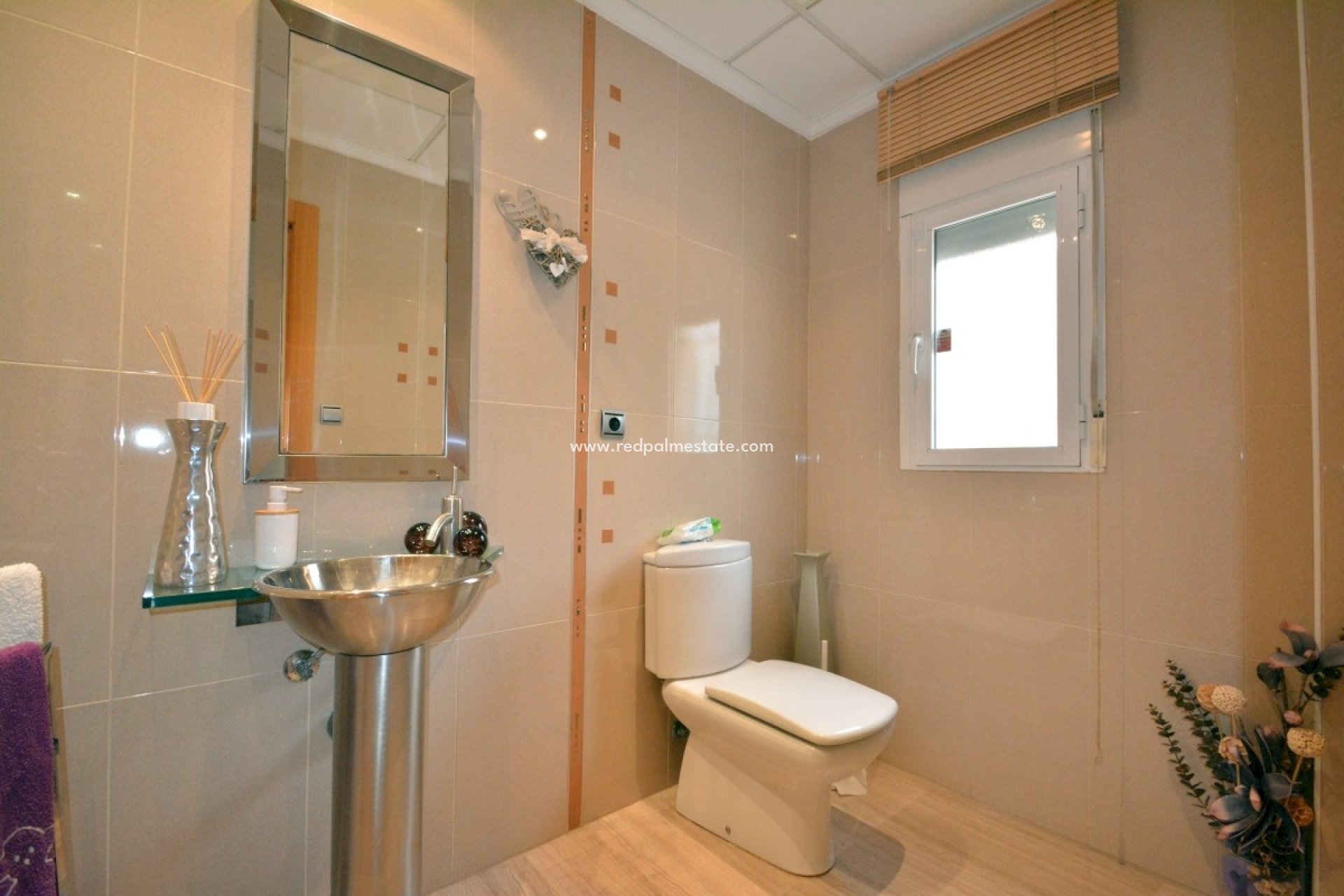 Resale - Finca / Country Property -
Almoradí - Inland