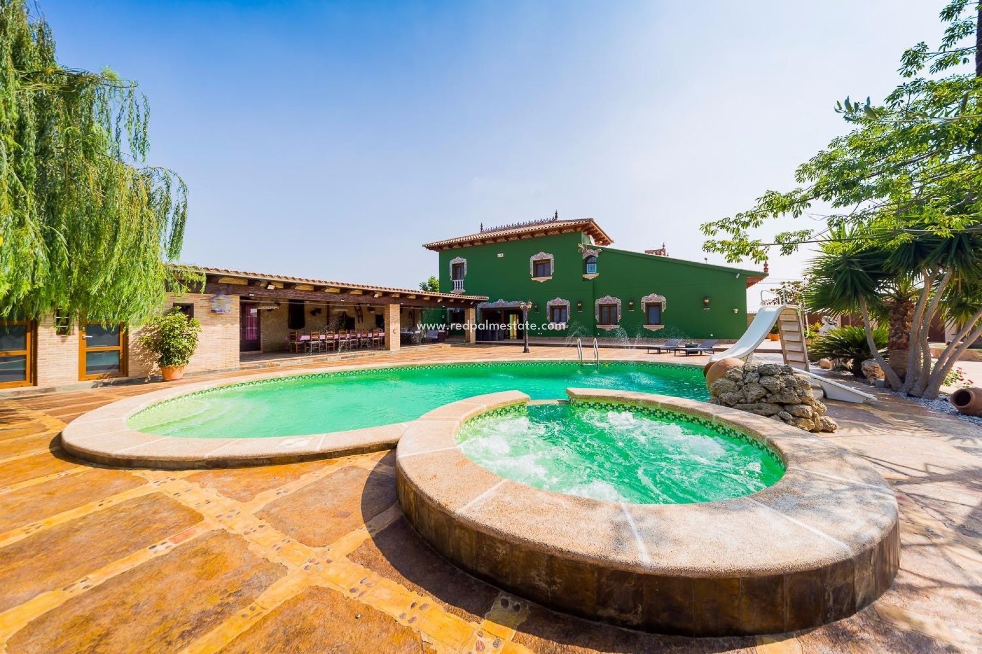Resale - Finca / Country Property -
Almoradí - Inland