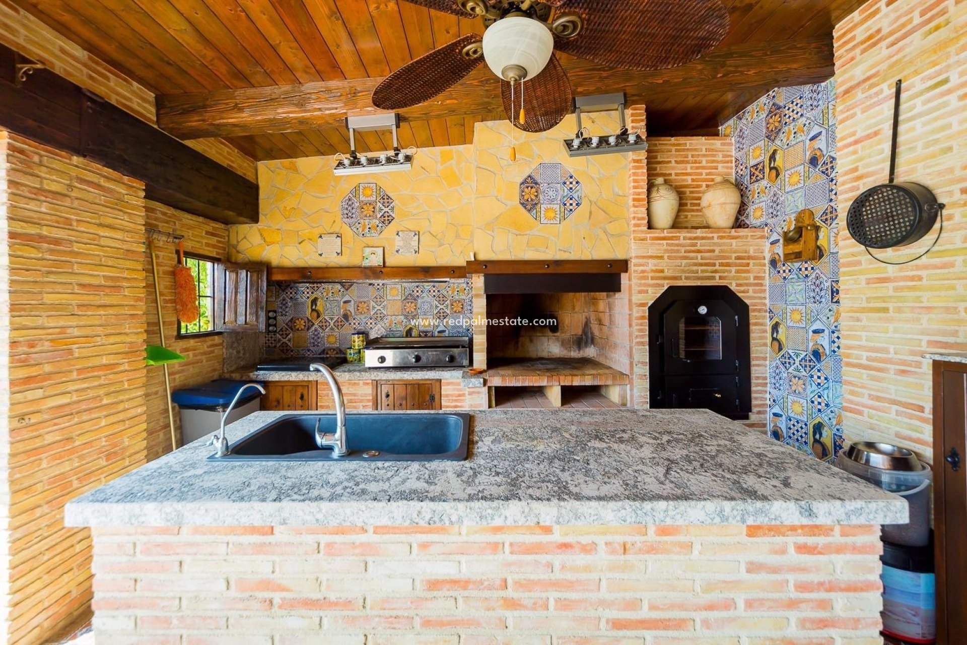 Resale - Finca / Country Property -
Almoradí - Inland