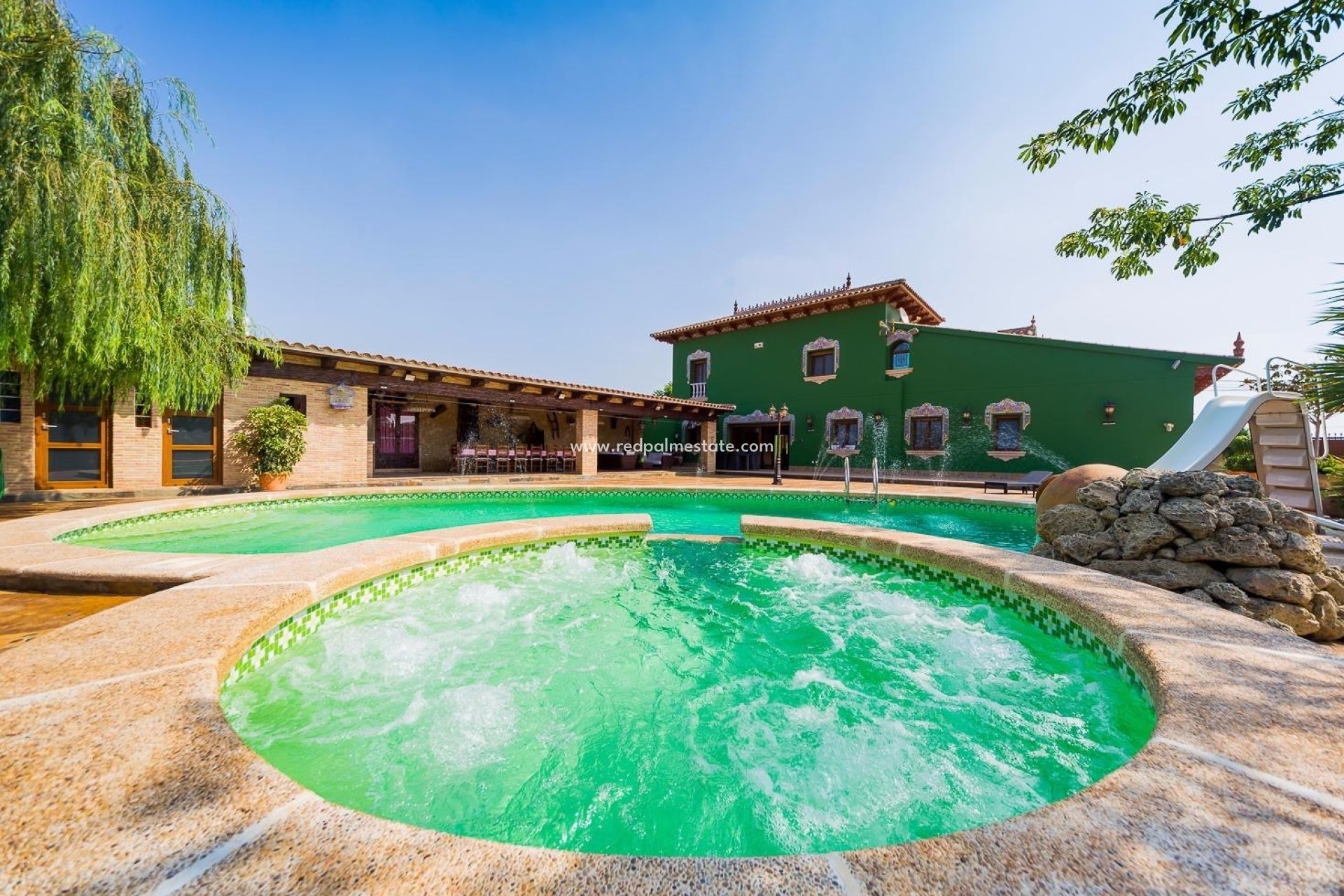 Resale - Finca / Country Property -
Almoradí - Inland