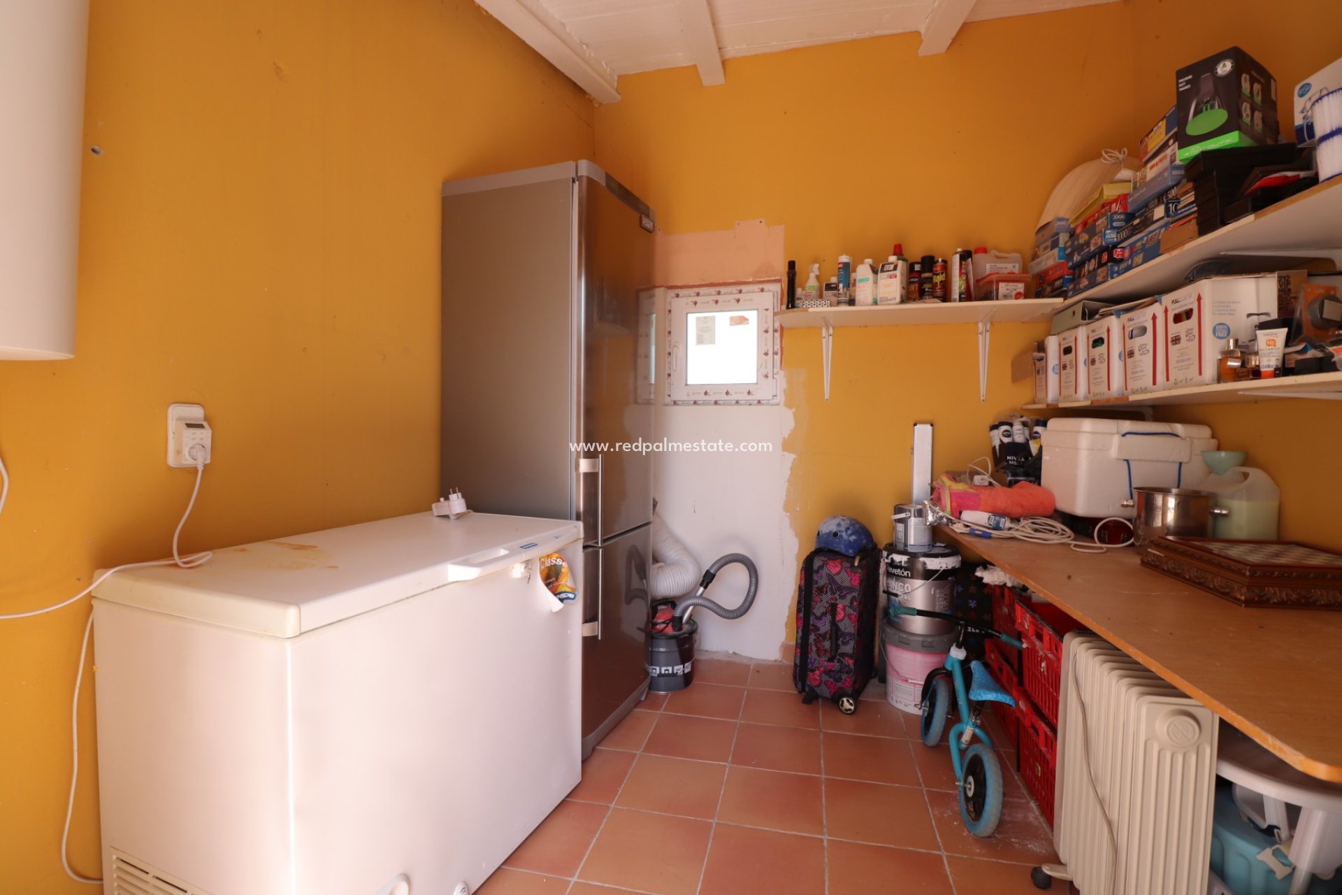Resale - Finca / Country Property -
Benferri