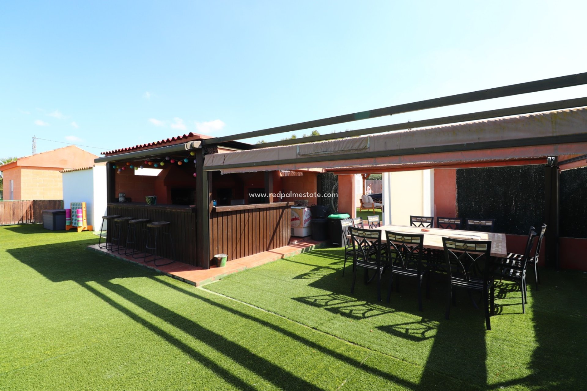 Resale - Finca / Country Property -
Benferri