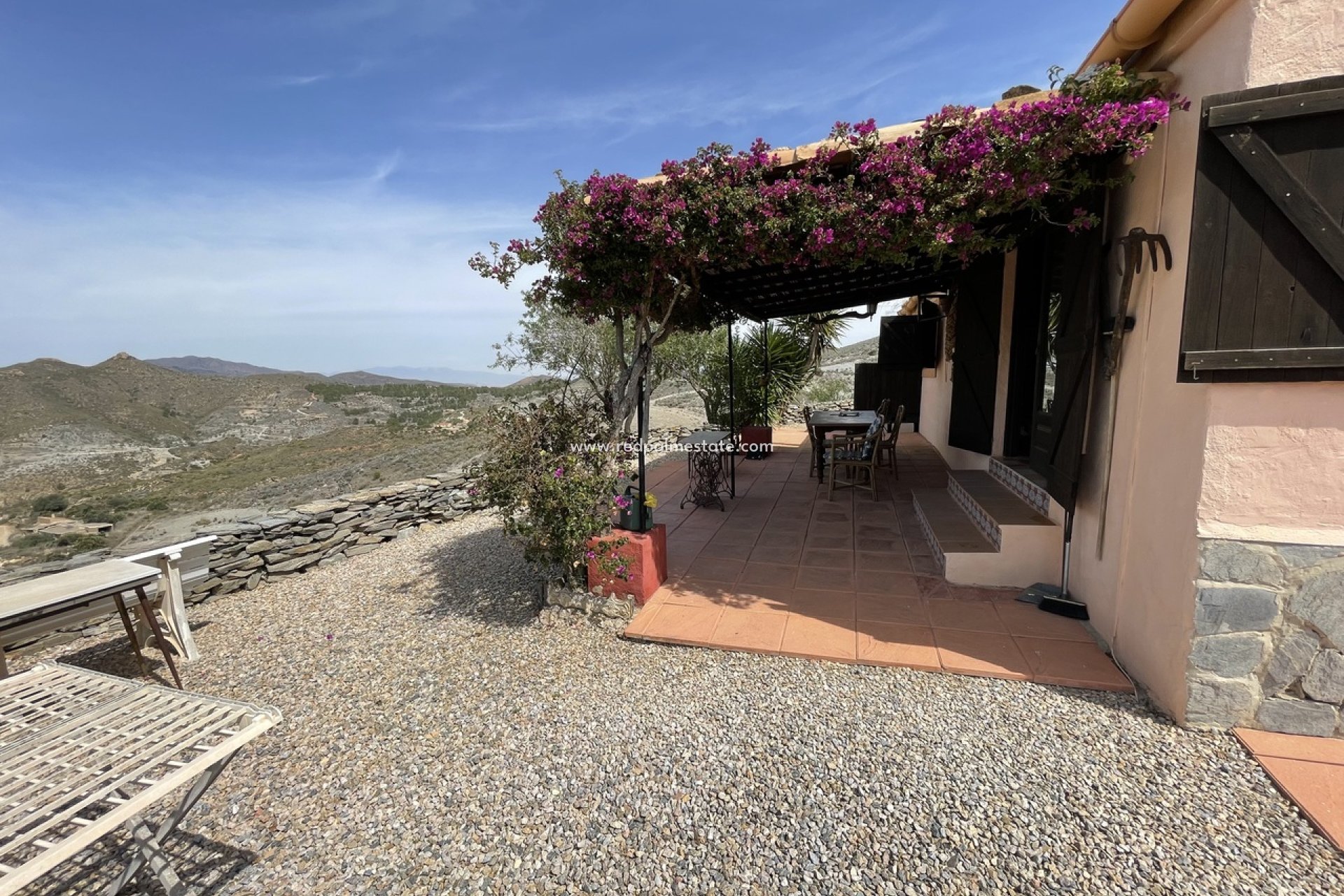 Resale - Finca / Country Property -
Cartagena