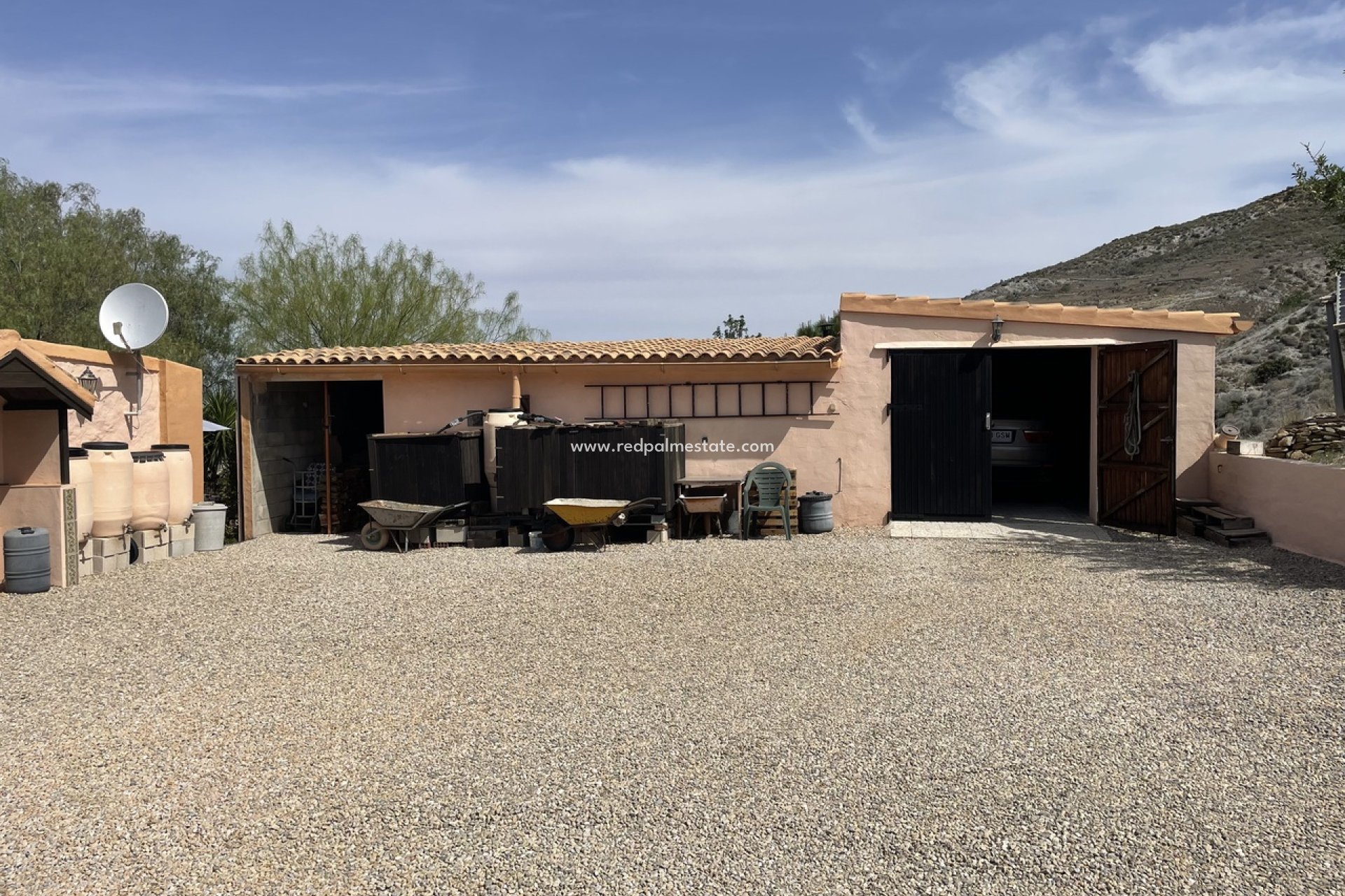 Resale - Finca / Country Property -
Cartagena