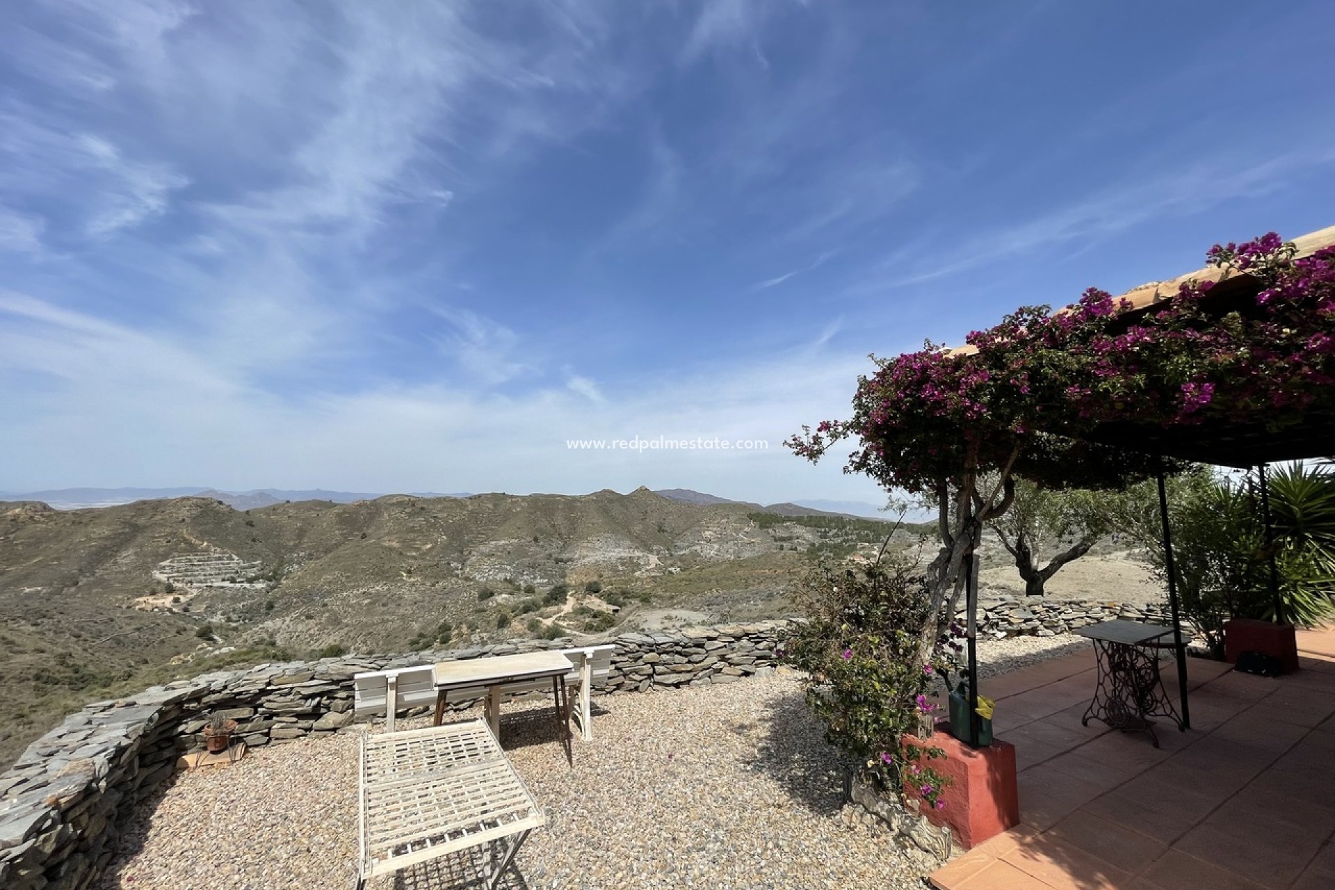 Resale - Finca / Country Property -
Cartagena