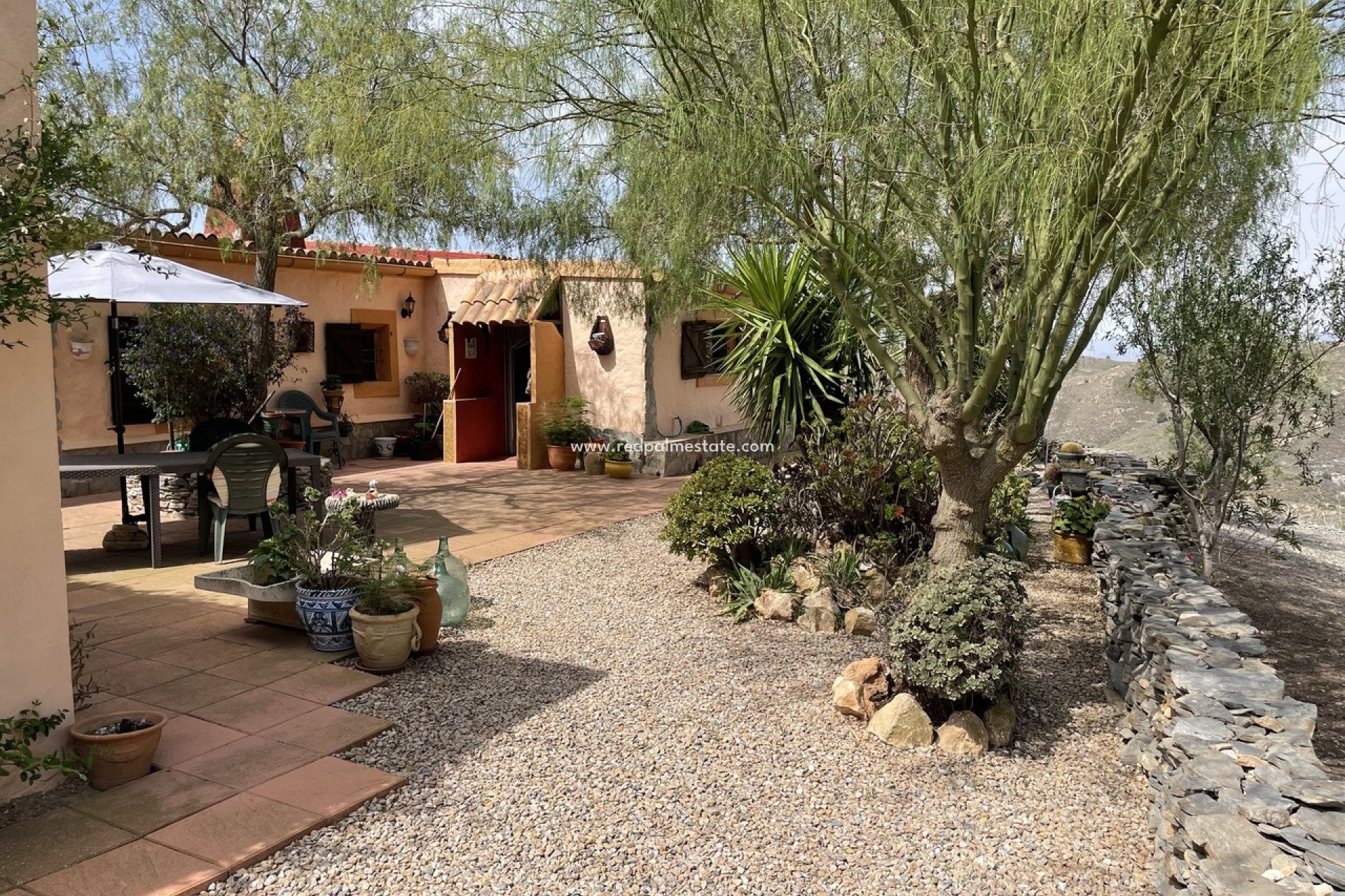 Resale - Finca / Country Property -
Cartagena