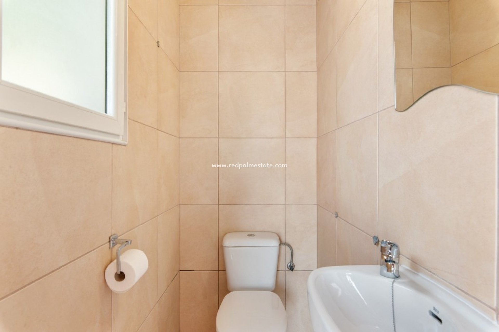 Resale - Finca / Country Property -
Catral