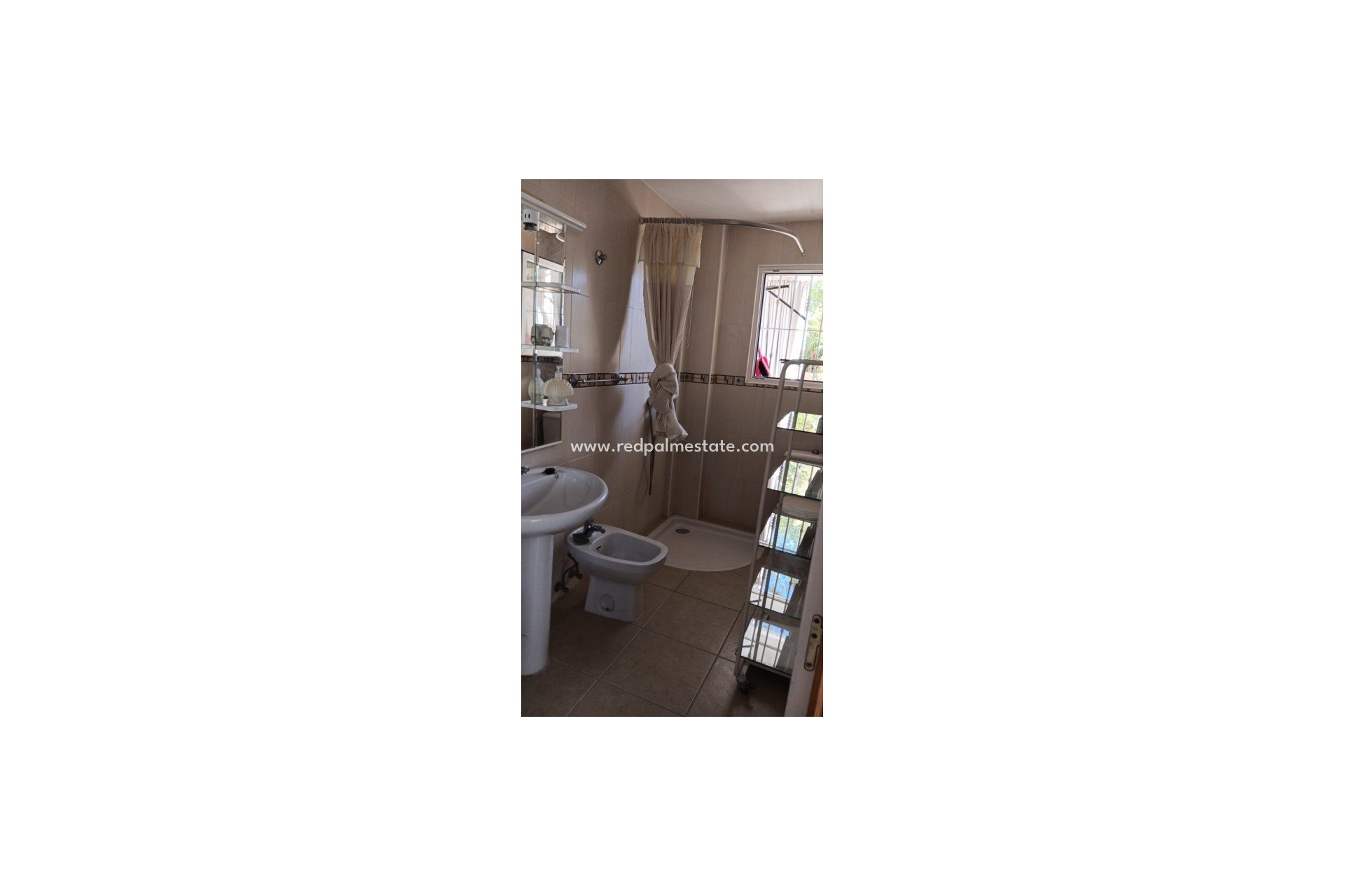 Resale - Finca / Country Property -
Cautivador - Inland