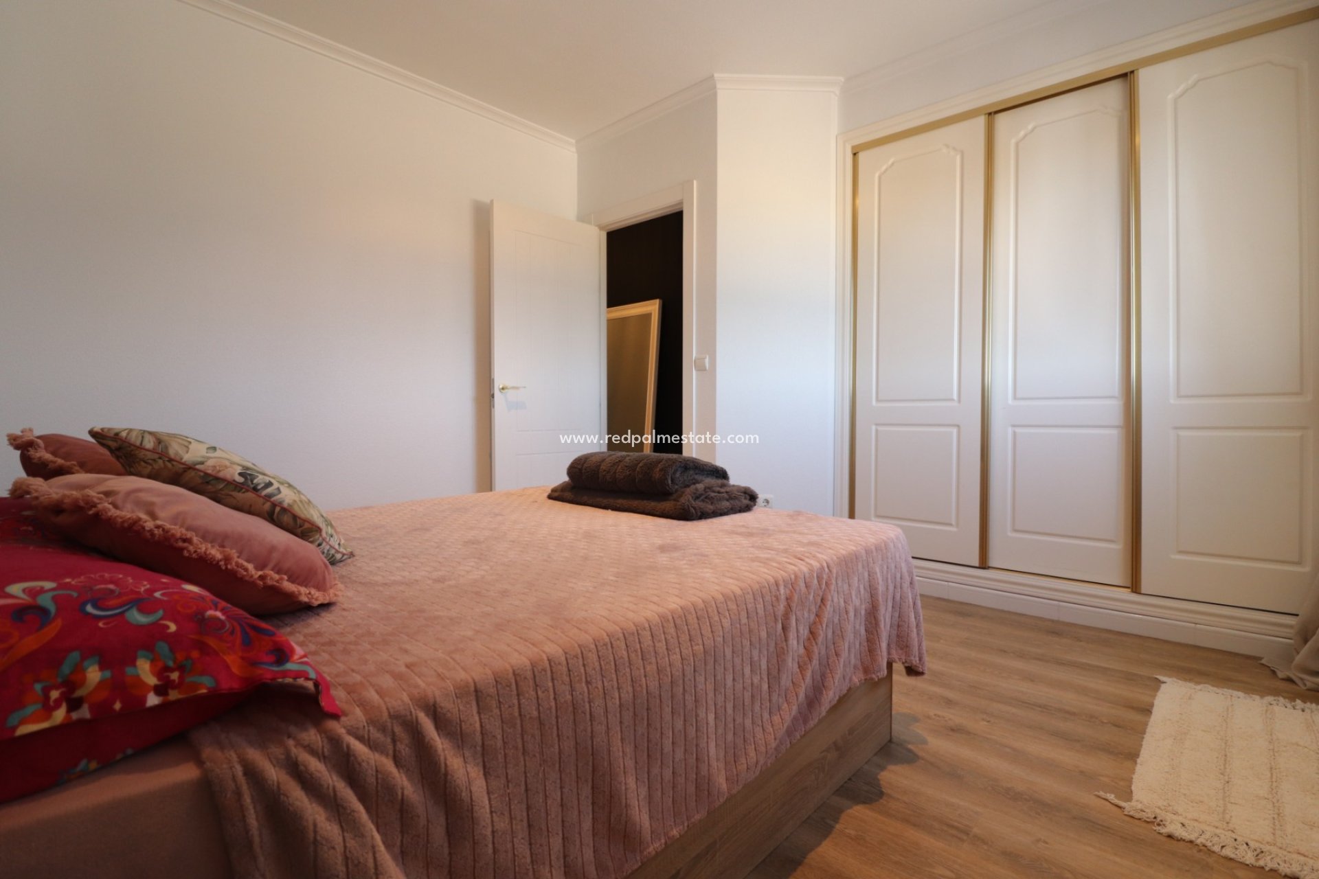 Resale - Finca / Country Property -
Ciudad Quesada/Rojales - Rojales