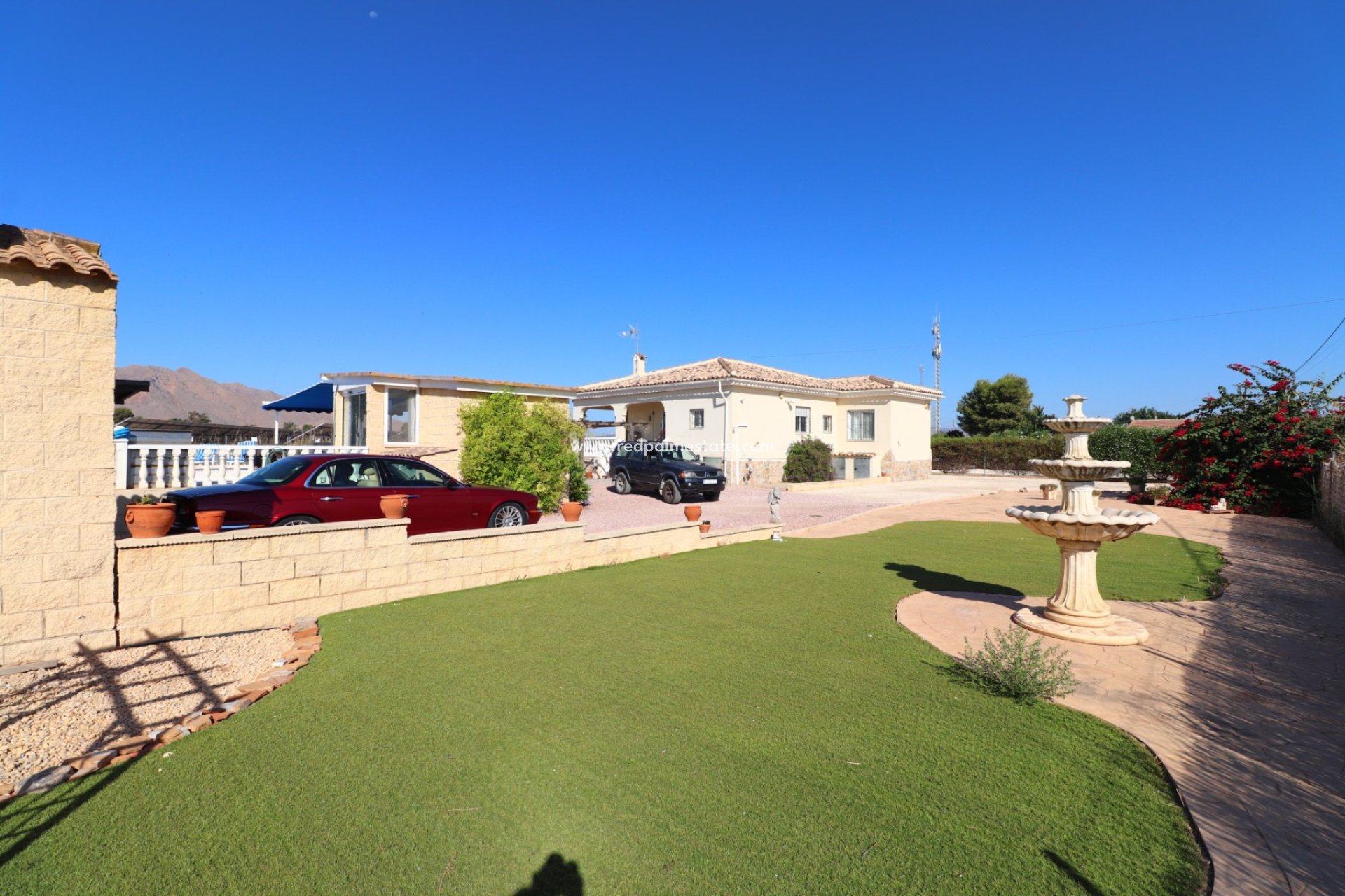 Resale - Finca / Country Property -
Cox - Callosa de Segura
