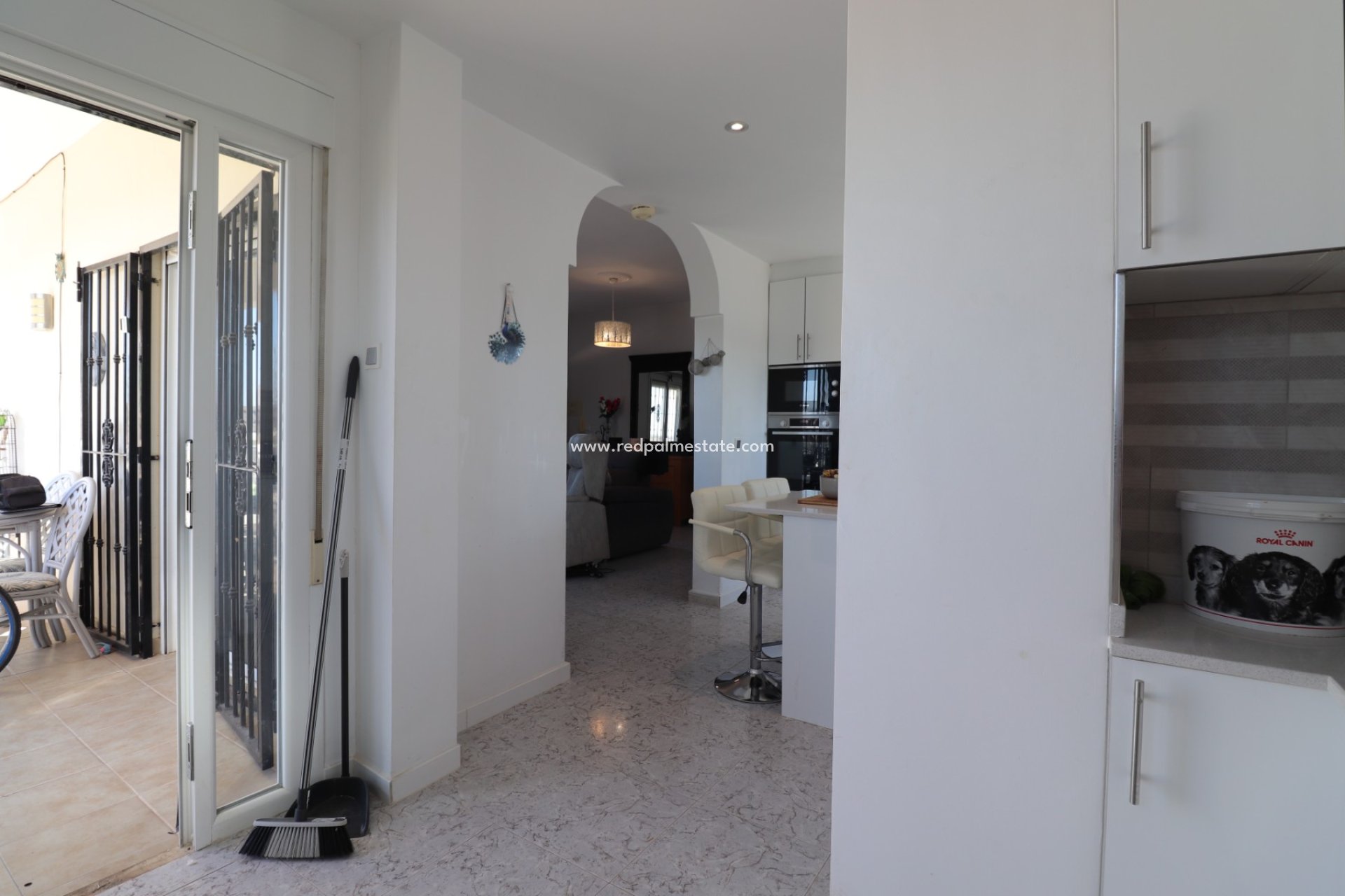 Resale - Finca / Country Property -
Cox - Callosa de Segura