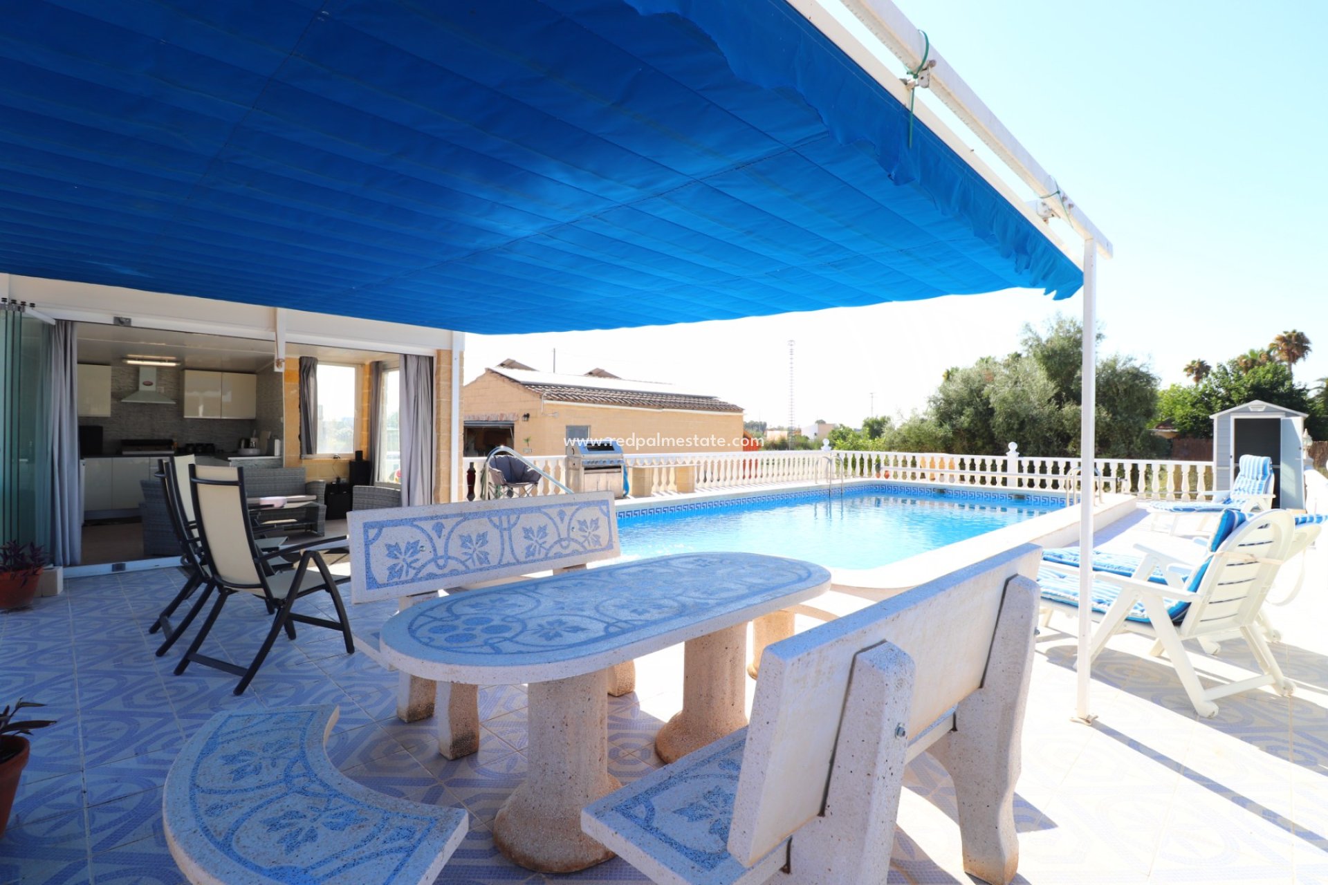 Resale - Finca / Country Property -
Cox - Callosa de Segura