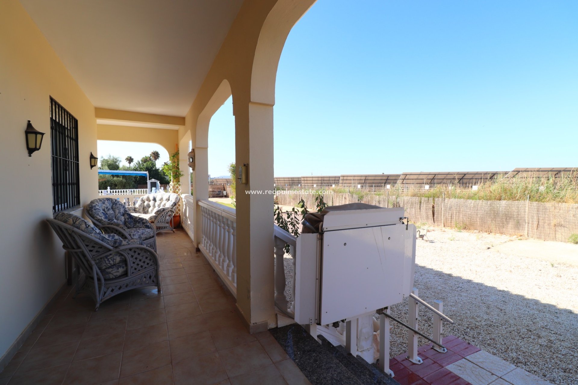 Resale - Finca / Country Property -
Cox - Callosa de Segura