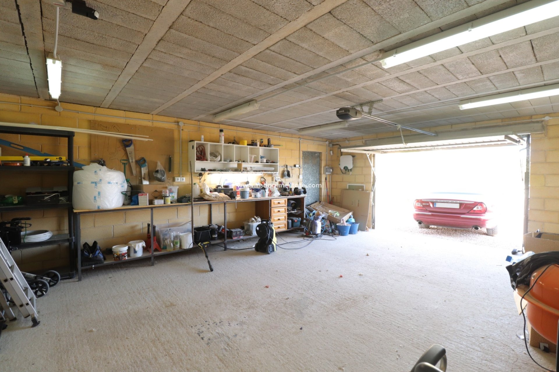 Resale - Finca / Country Property -
Cox - Callosa de Segura