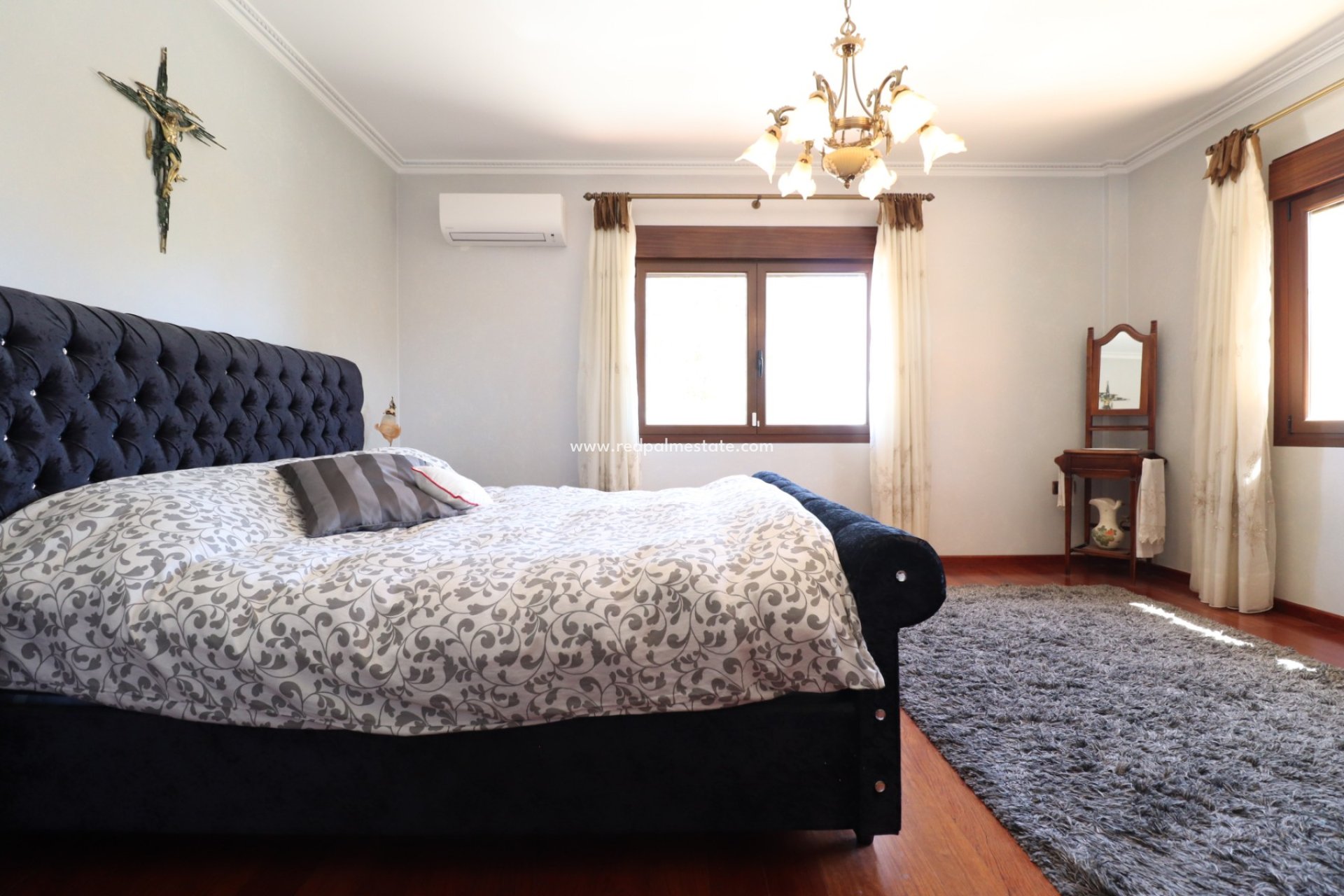 Resale - Finca / Country Property -
Cox - Callosa de Segura