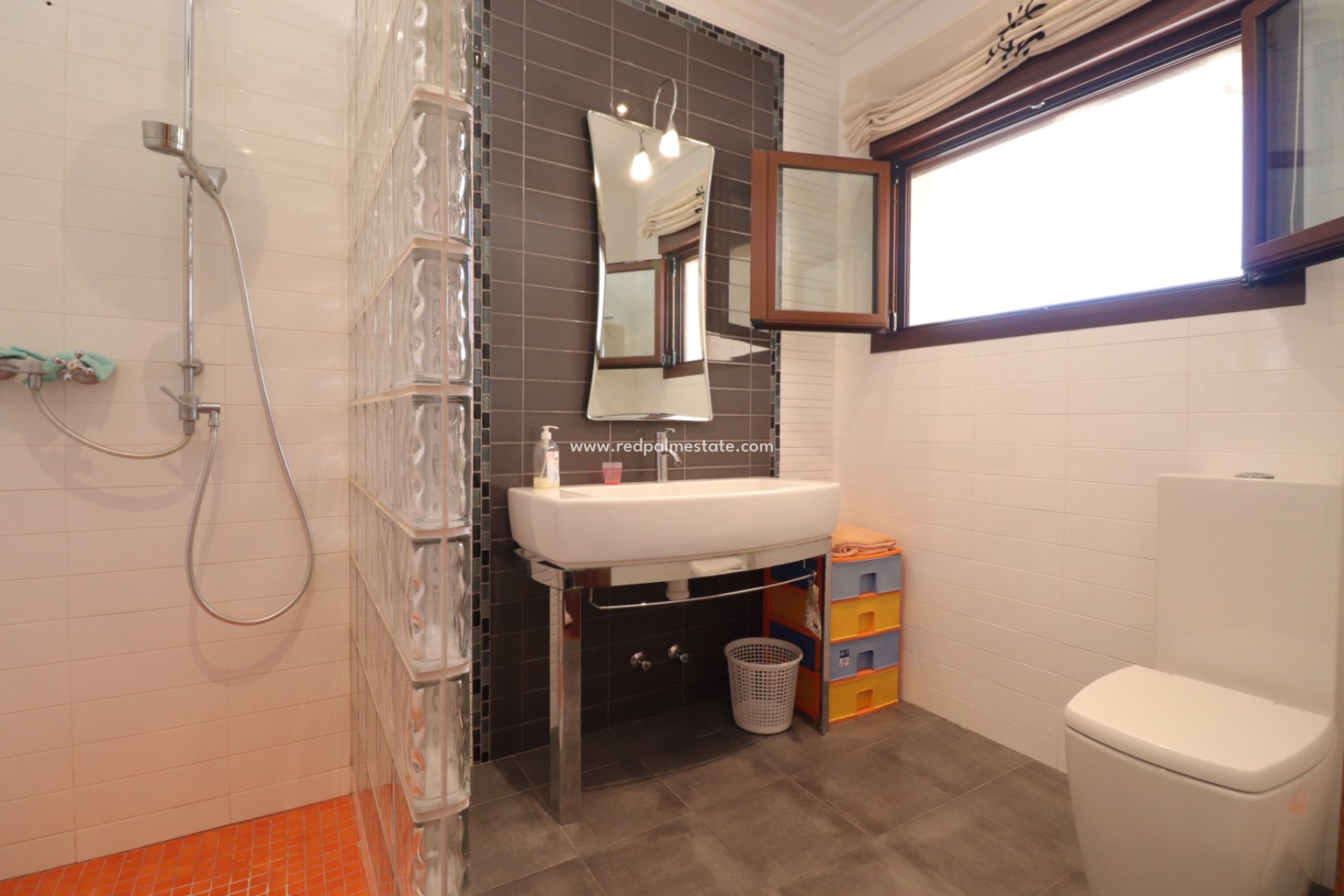 Resale - Finca / Country Property -
Cox - Callosa de Segura