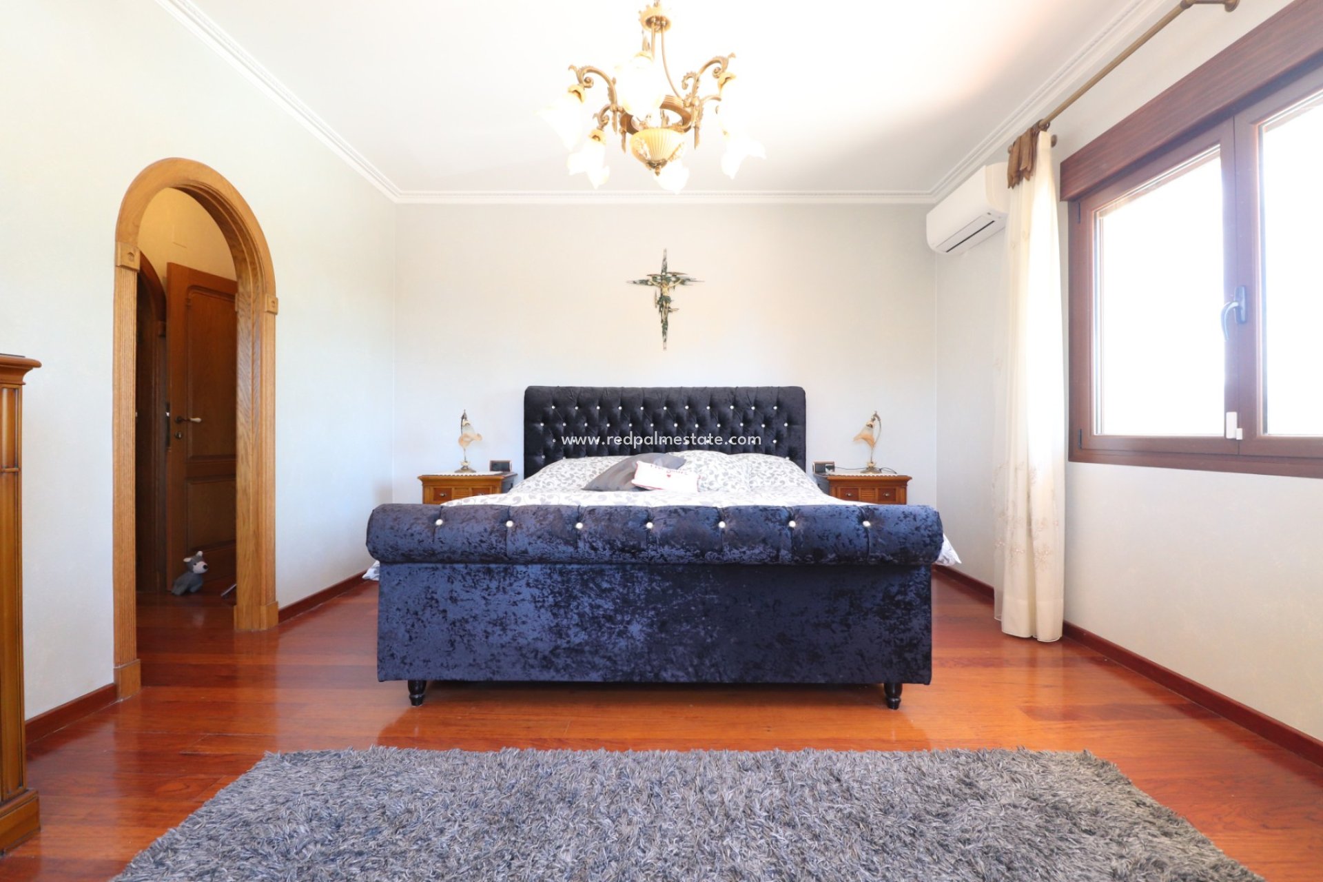 Resale - Finca / Country Property -
Cox - Callosa de Segura