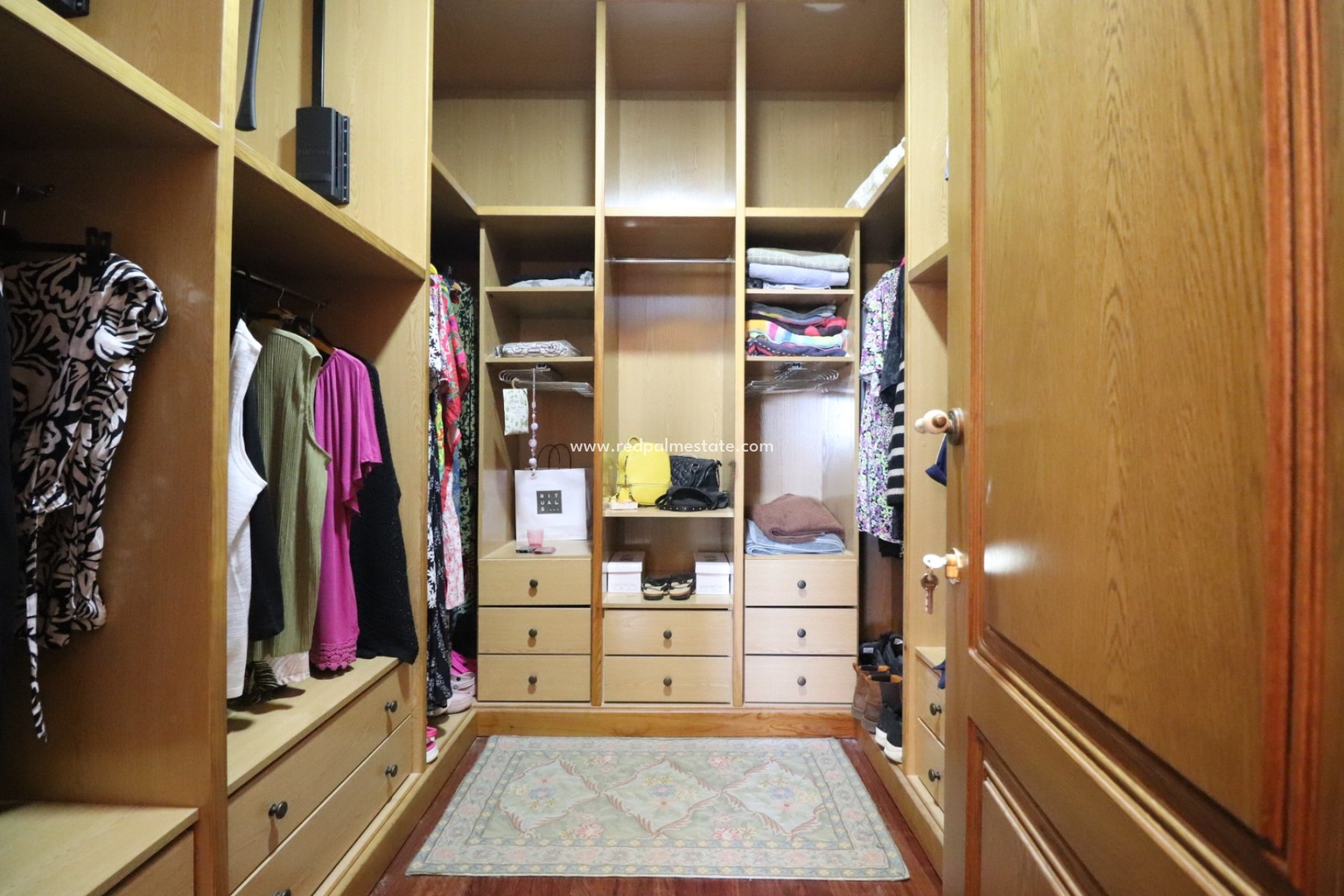 Resale - Finca / Country Property -
Cox - Callosa de Segura