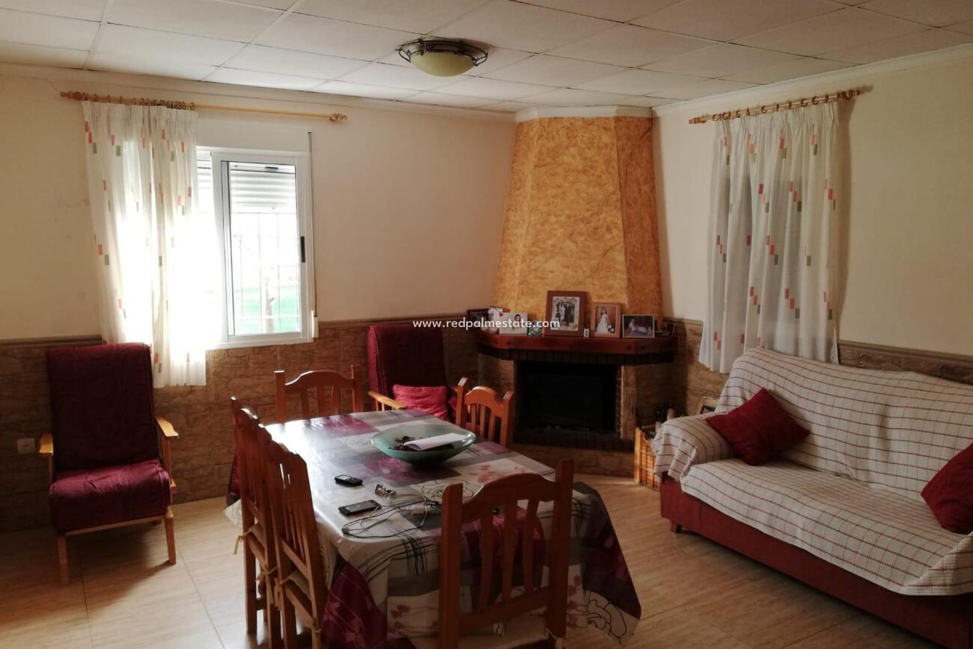 Resale - Finca / Country Property -
Cox - Costa Blanca