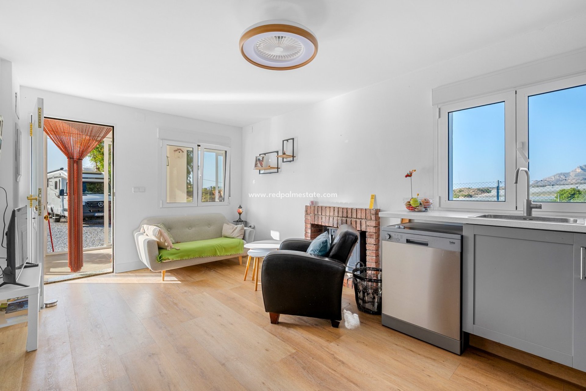 Resale - Finca / Country Property -
Crevillente - Inland